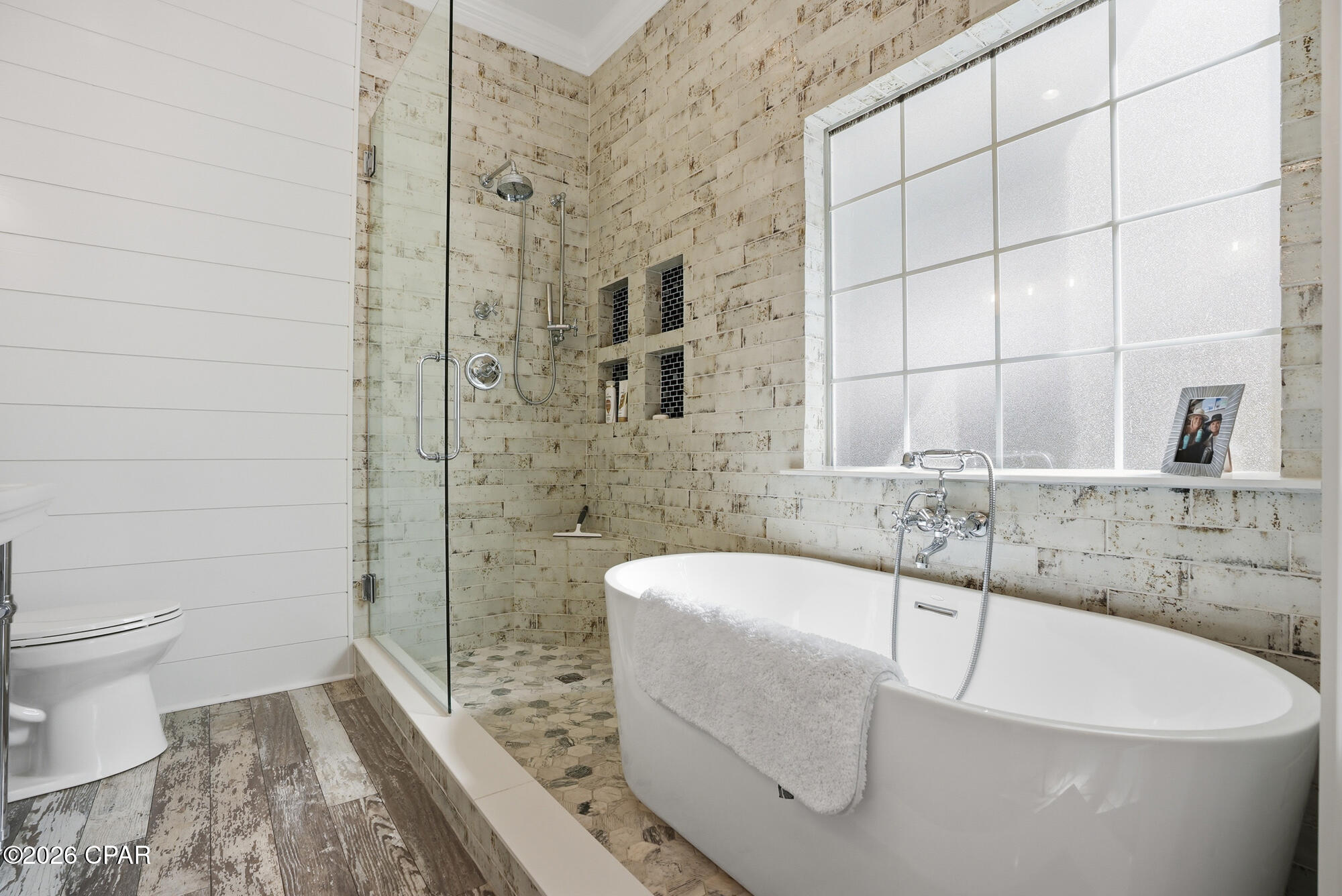 Image 25 For 94 Hidden Lakes Circle