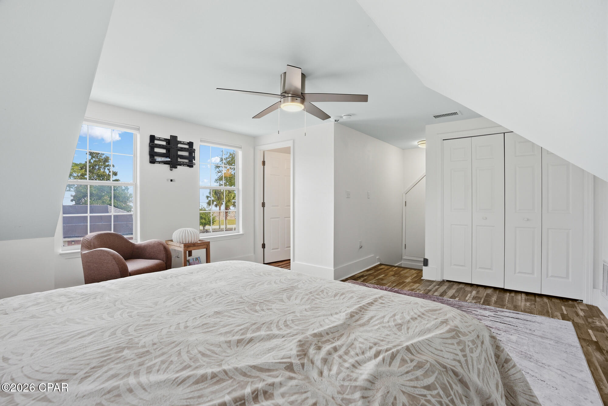 Image 33 For 94 Hidden Lakes Circle