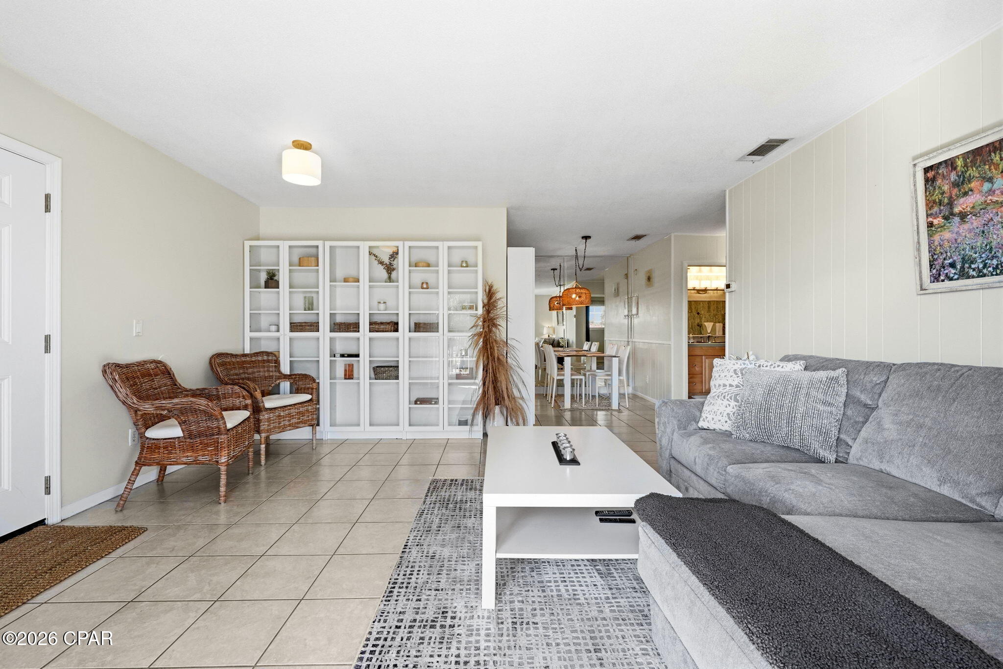 Image 2 For 2100 Beach Drive B202