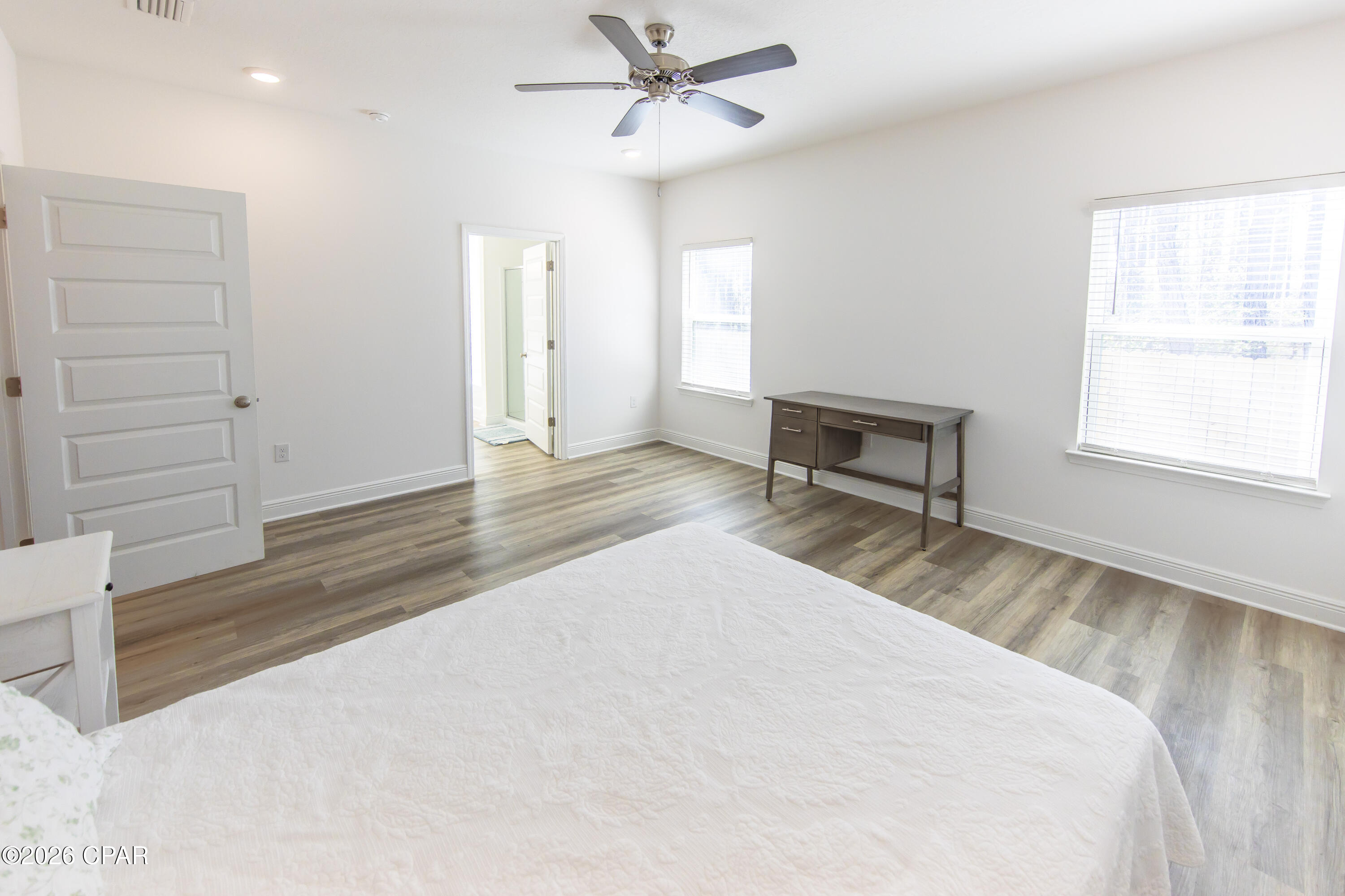 Image 15 For 609 Hancock Way