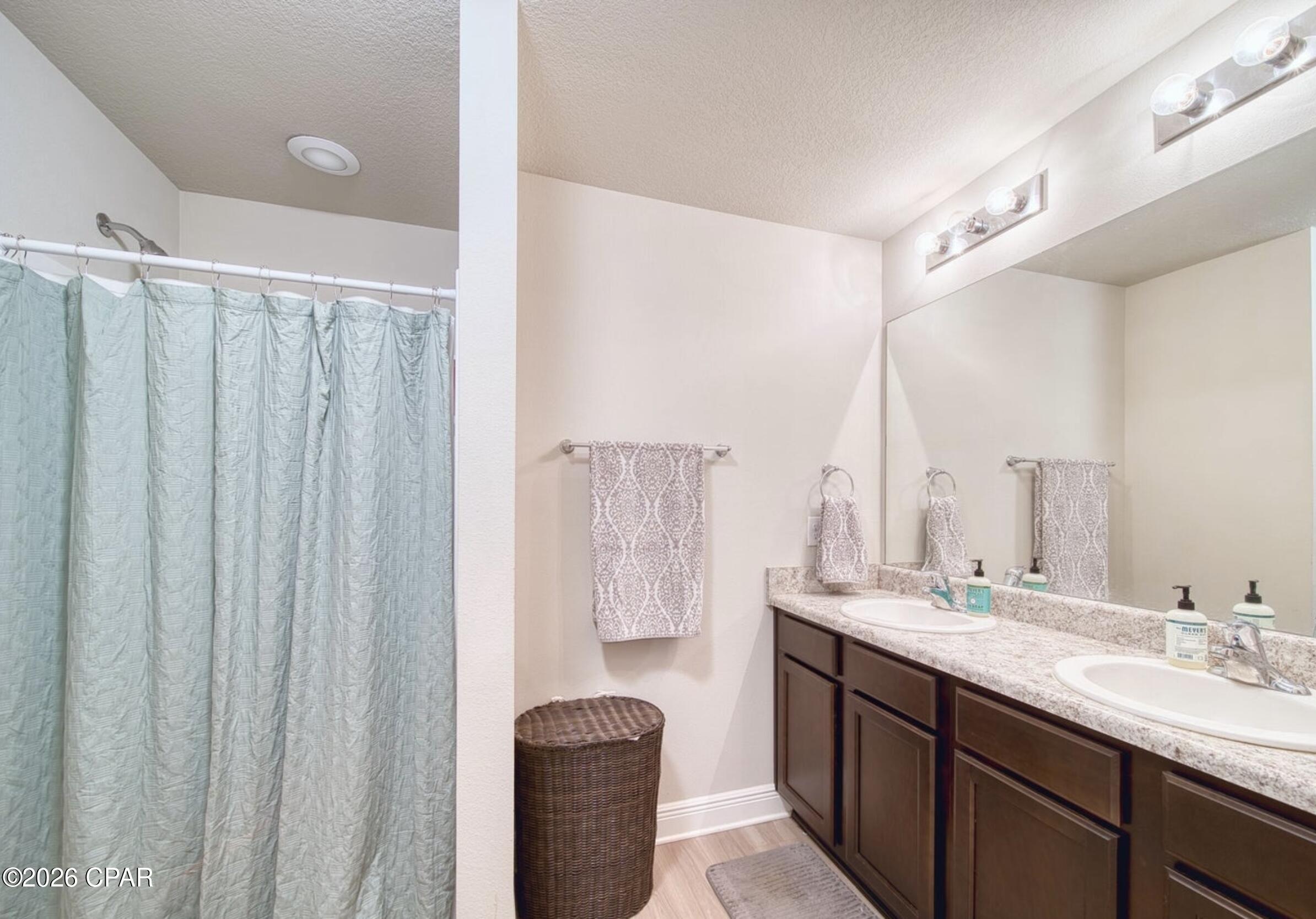 Image 17 For 5849 Bay Place