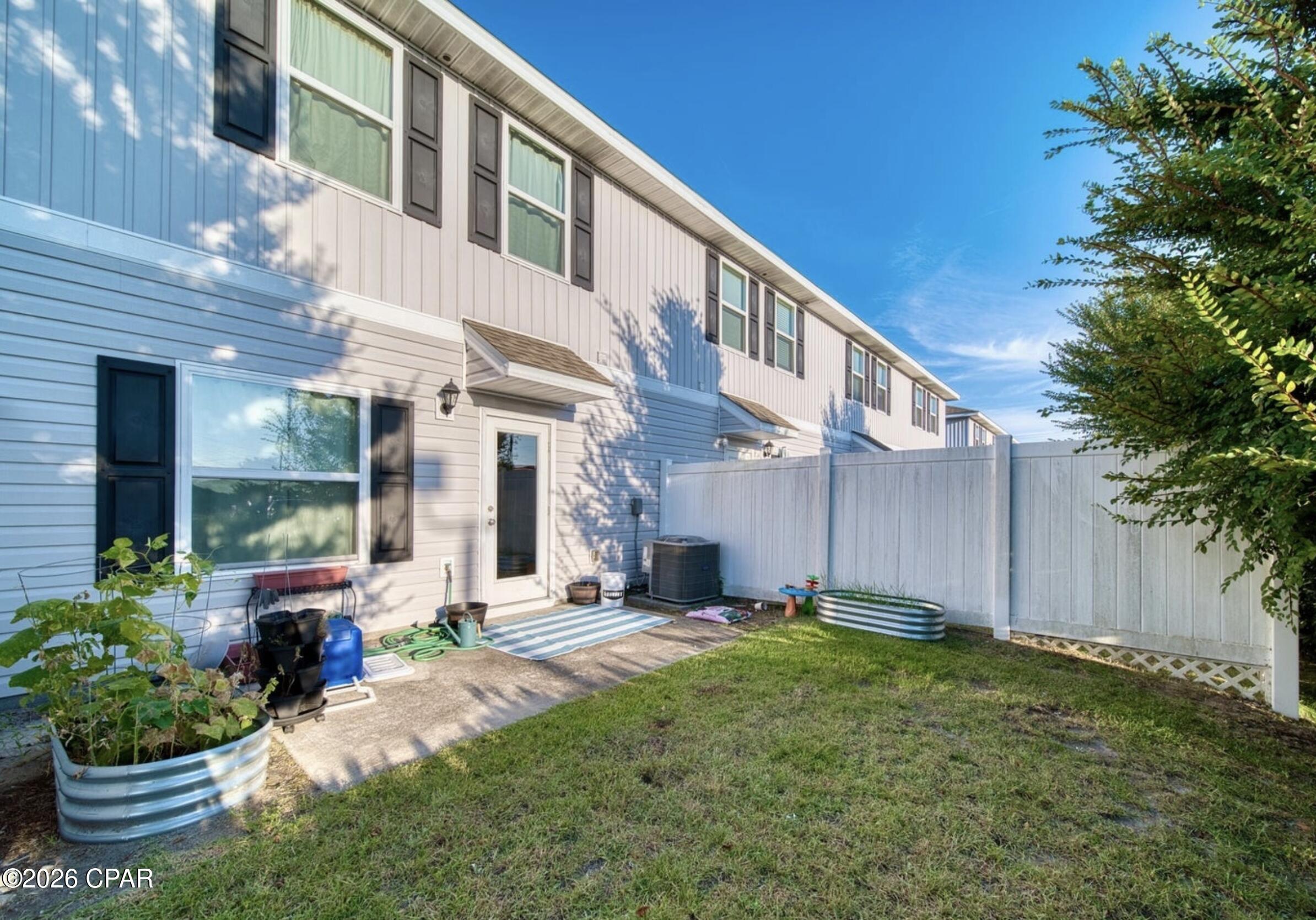 Image 3 For 5849 Bay Place