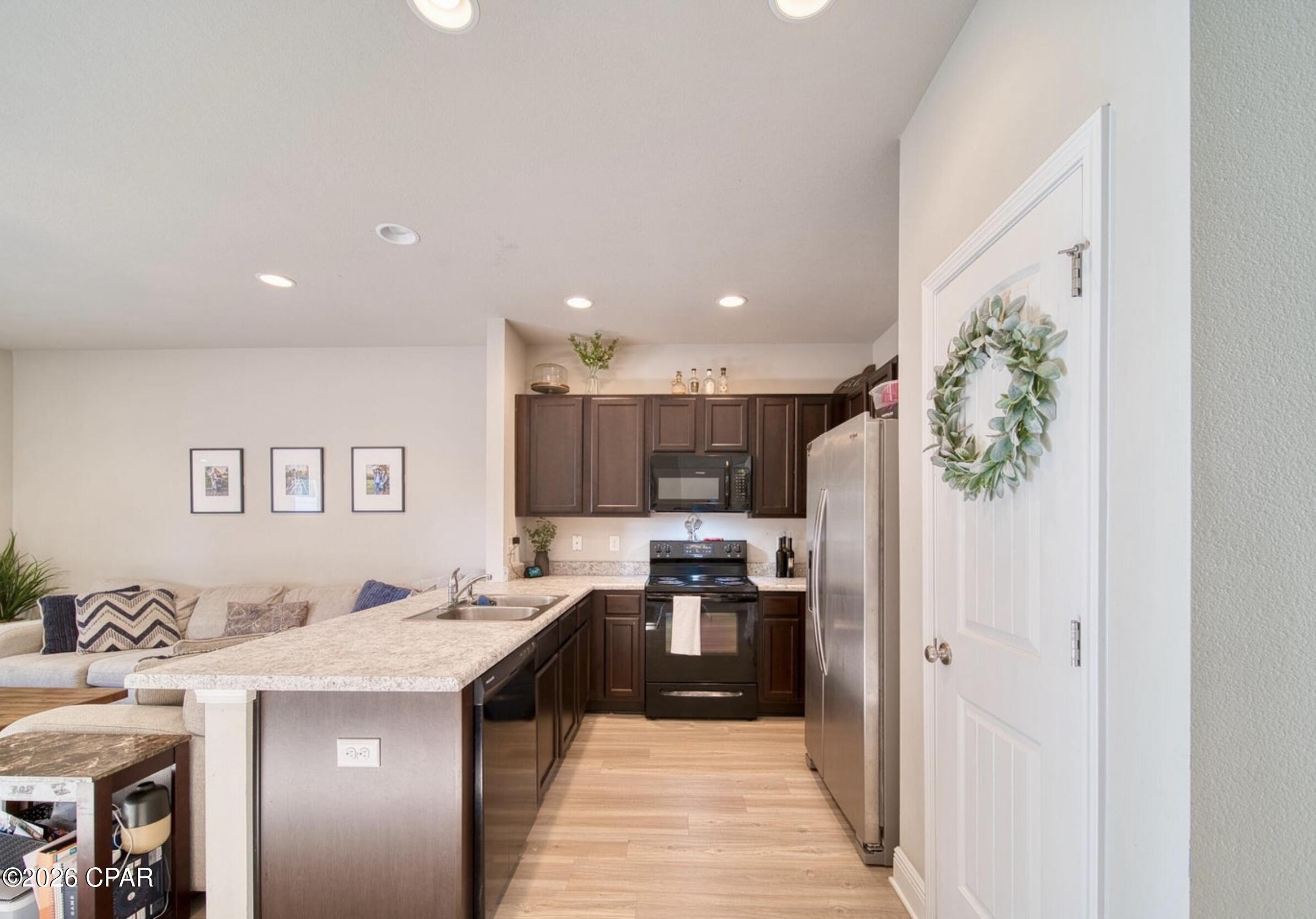 Image 5 For 5849 Bay Place