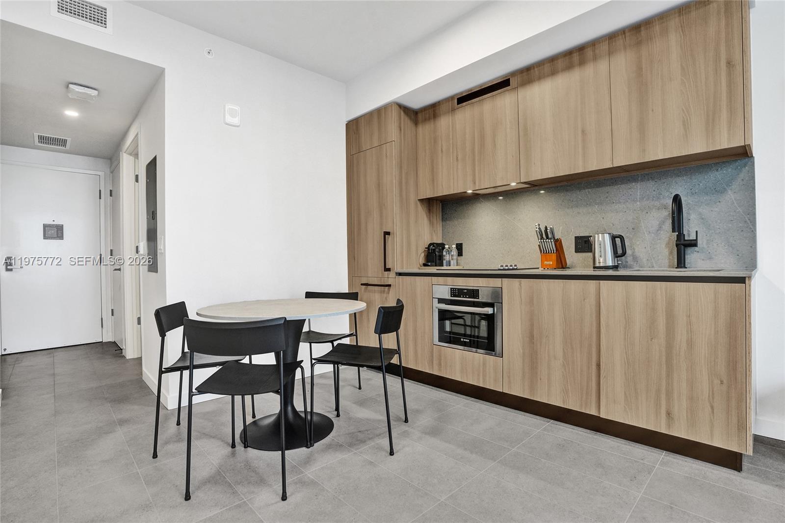 Apartamento à Venda em Miami, FL