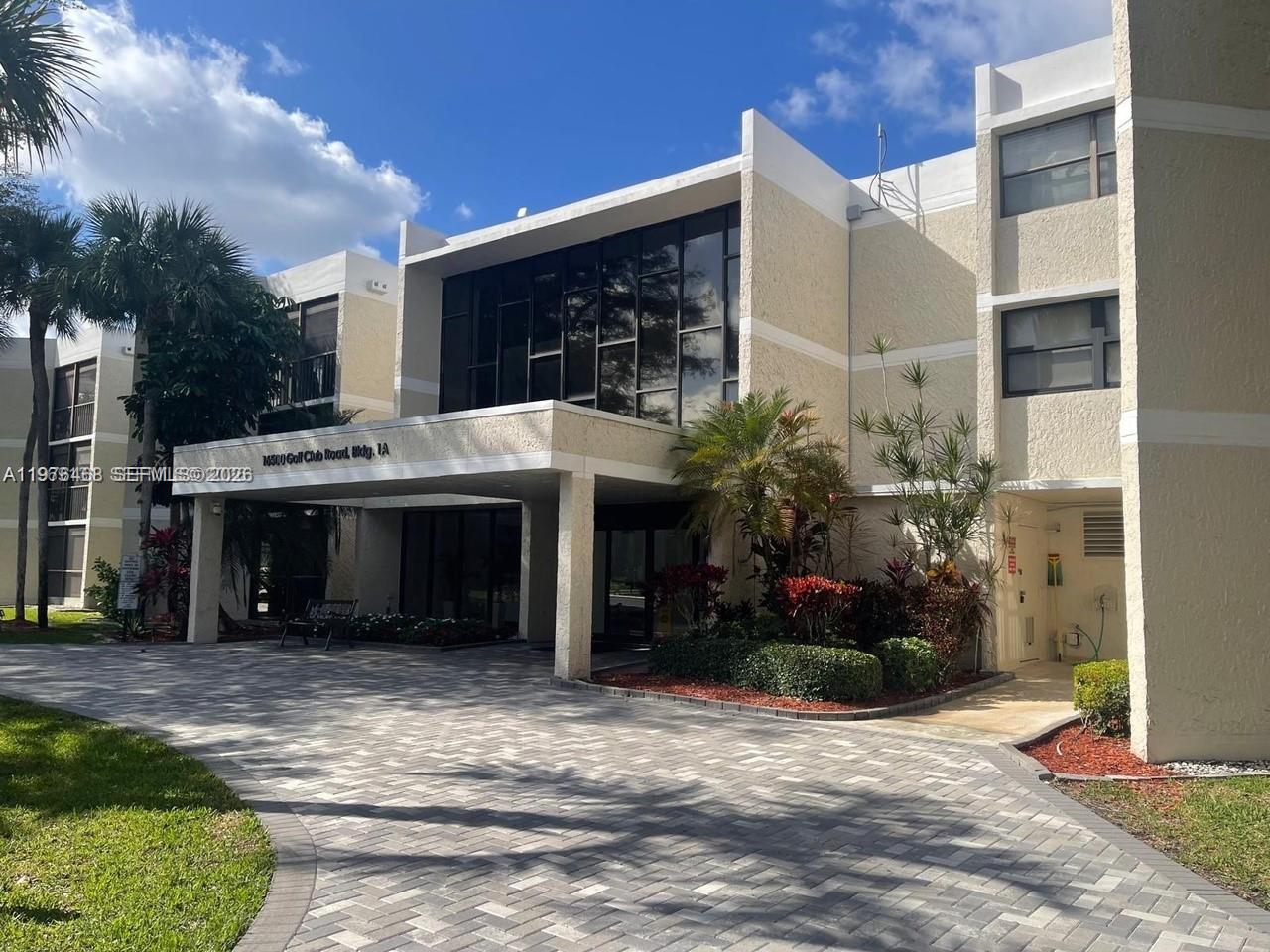 Building 1A Of Country CL