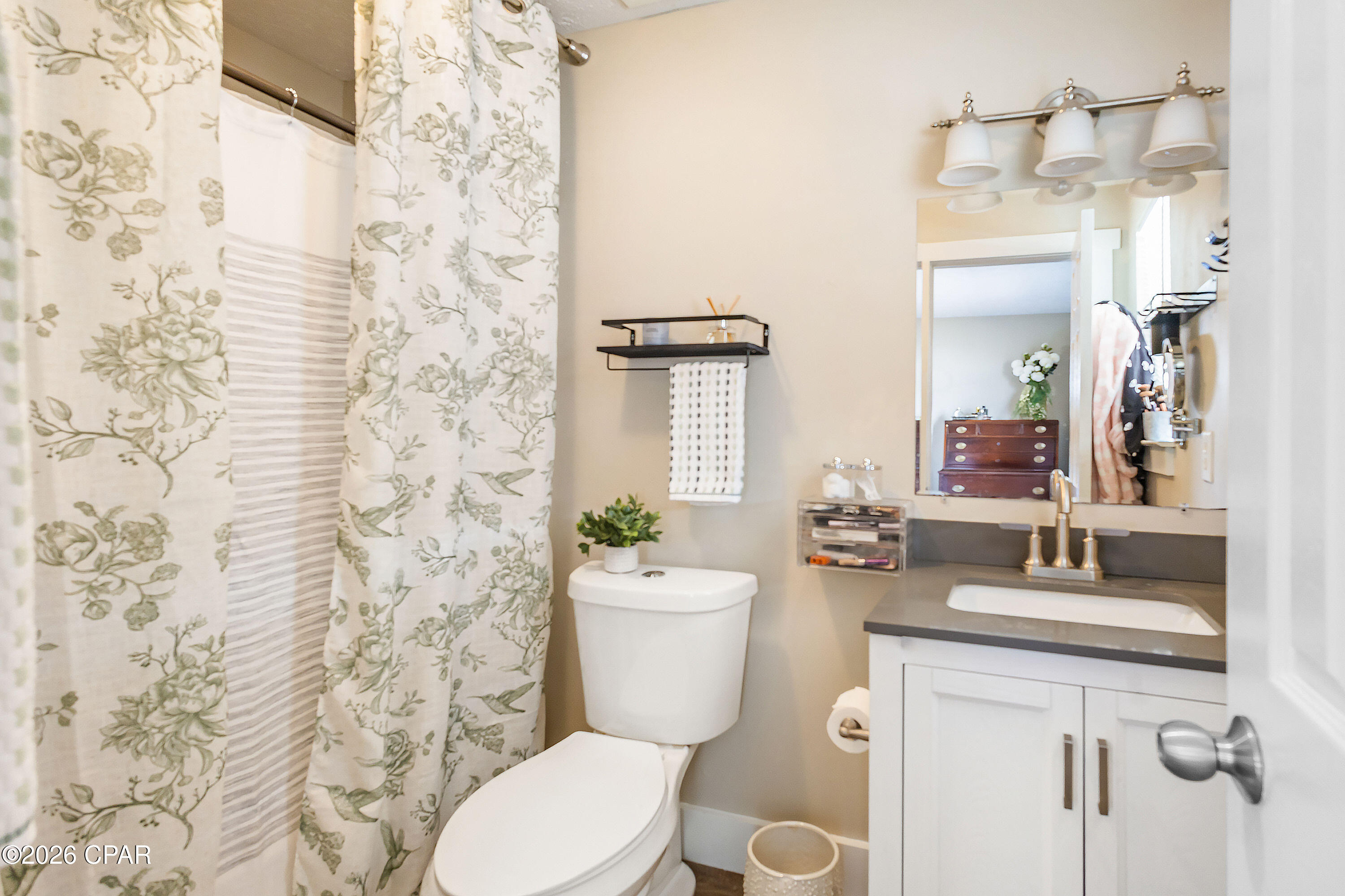 Image 25 For 610 Dolphin Drive