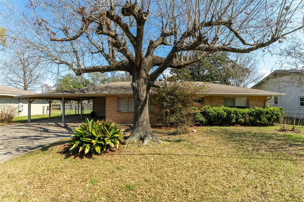 4439 Oaklawn