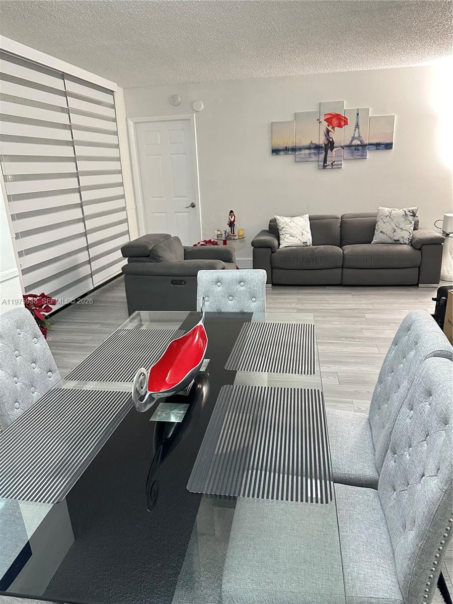 International Towers Cond