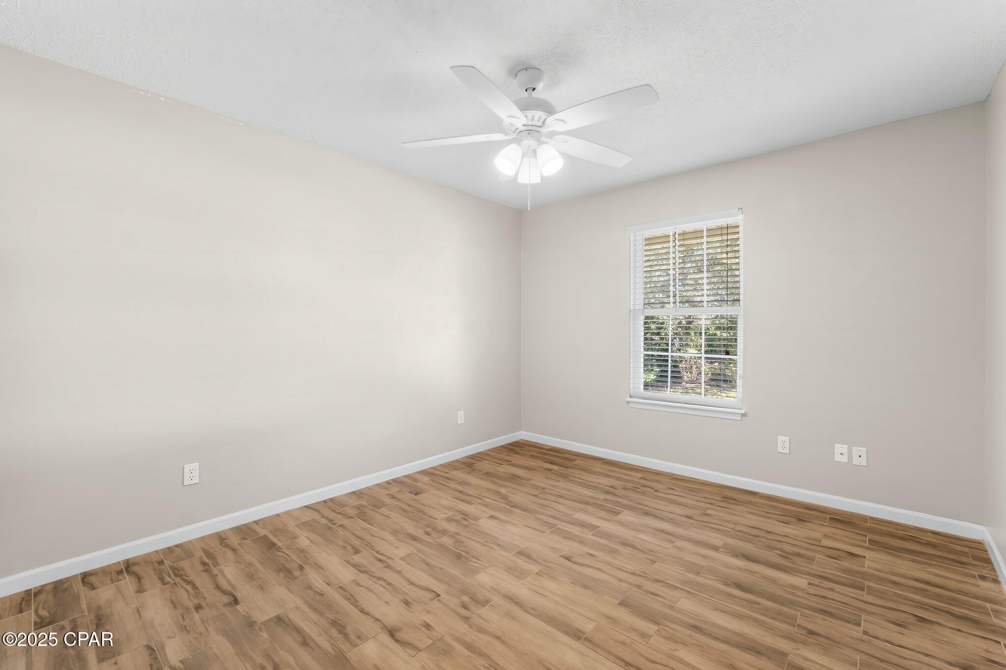 Image 23 For 144 Oleander Circle