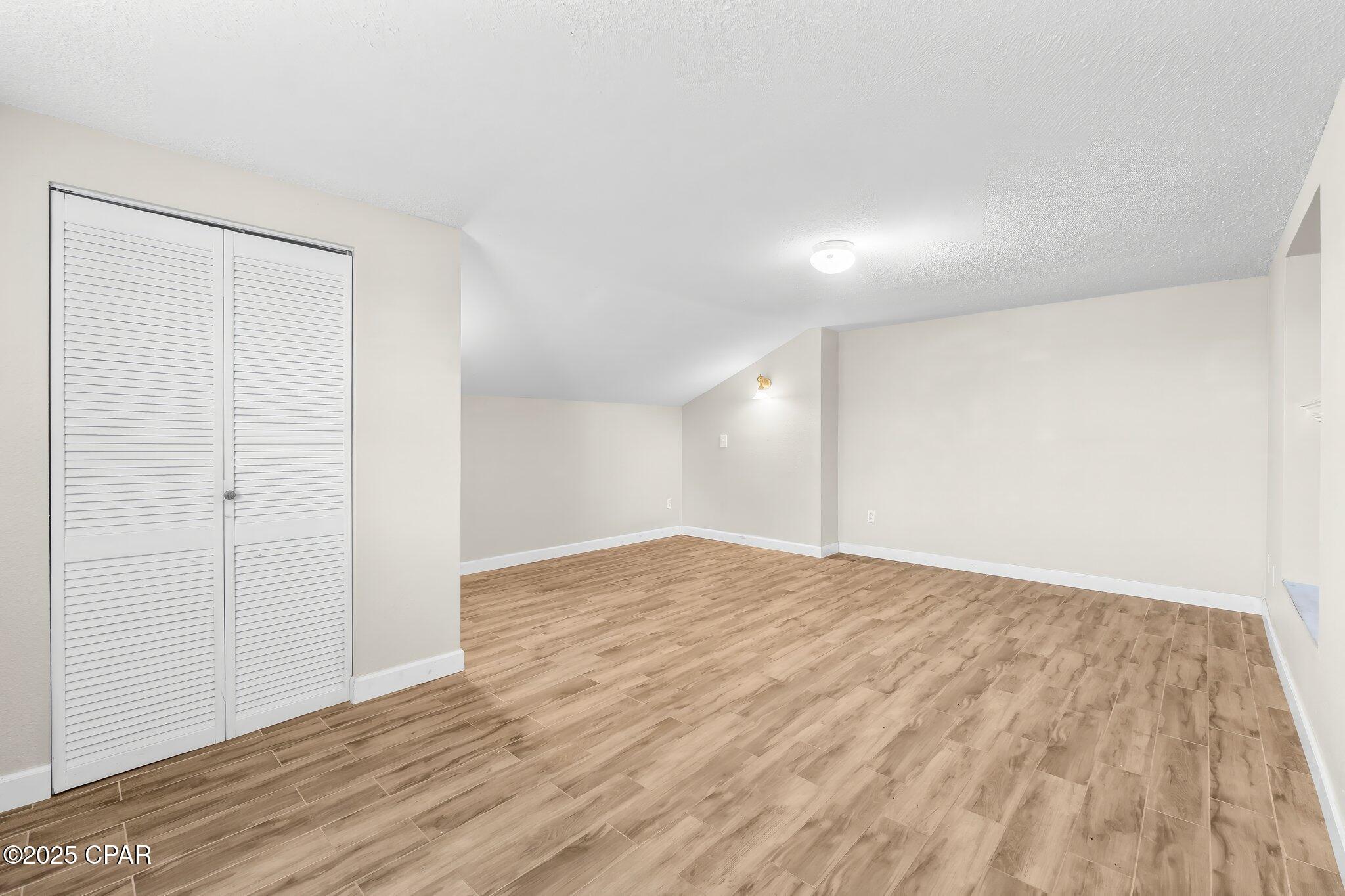 Image 27 For 144 Oleander Circle