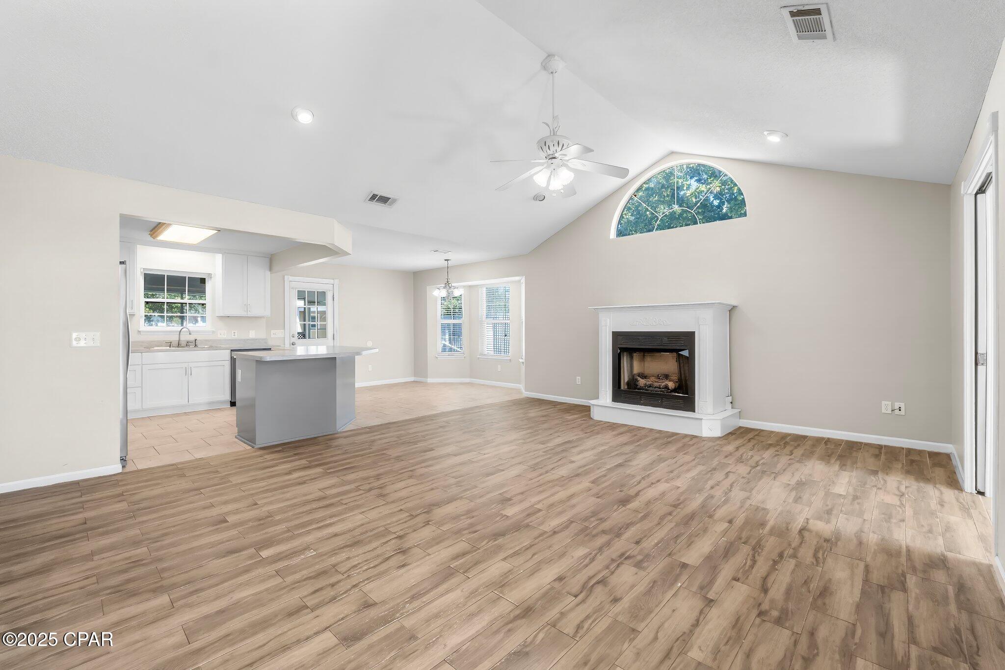 Image 6 For 144 Oleander Circle