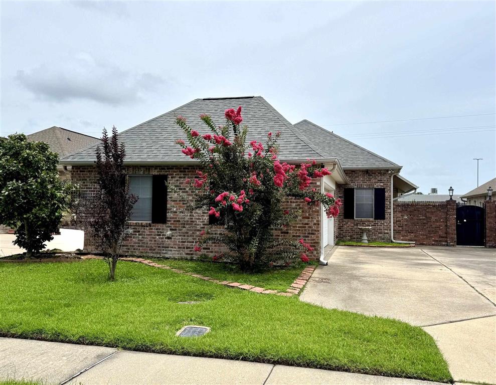 203 Pecanwood Drive
