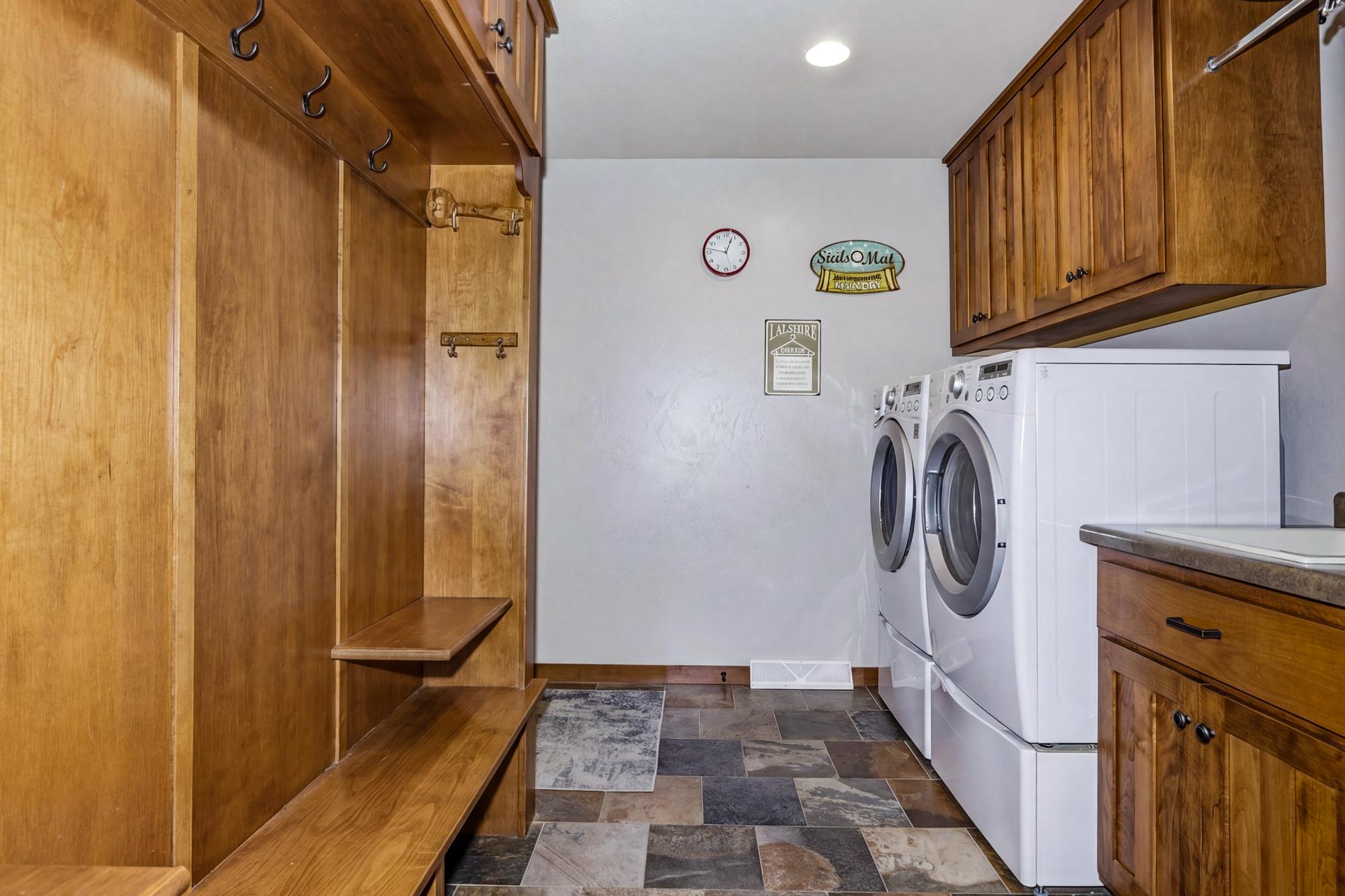 Lee Lake Property 9799 Lee Lake Rd Photo 12