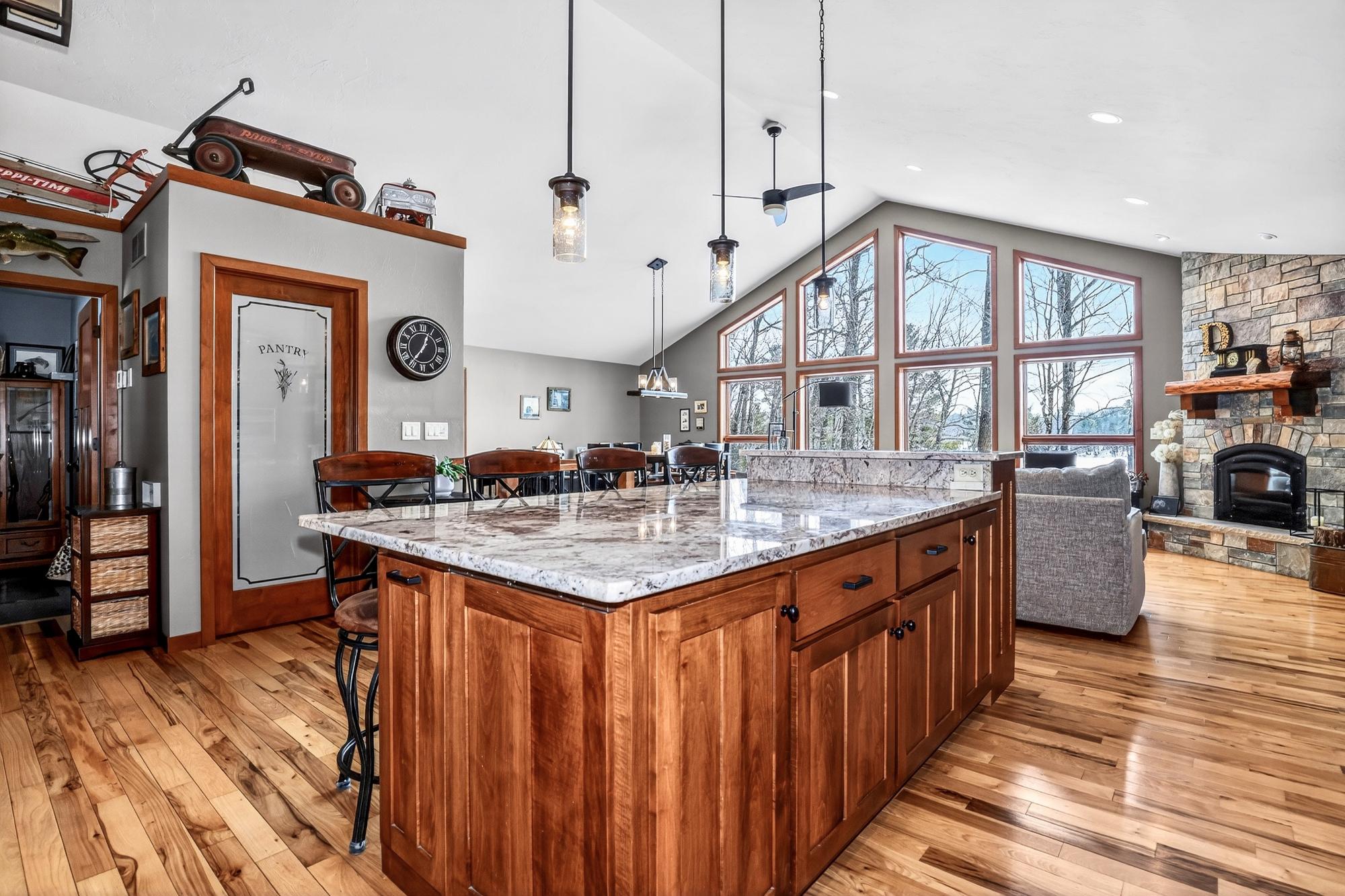 Lee Lake Property 9799 Lee Lake Rd Photo 21