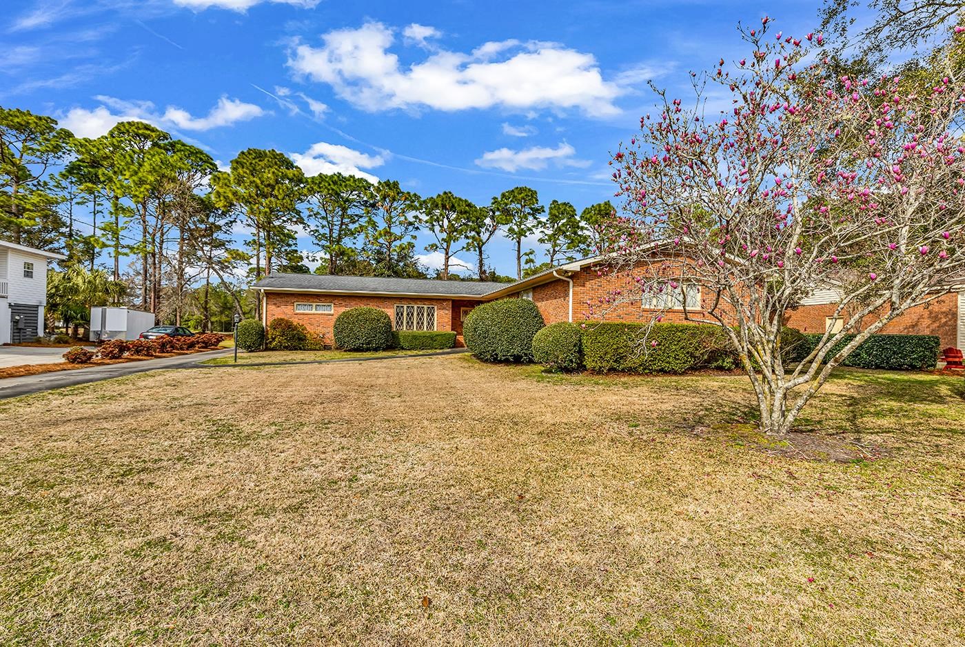 98 Forest Loop Pawleys Island, SC 29585