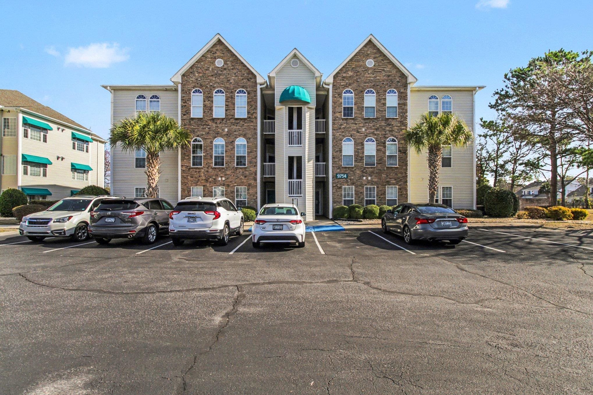 2605693 | Photo 2