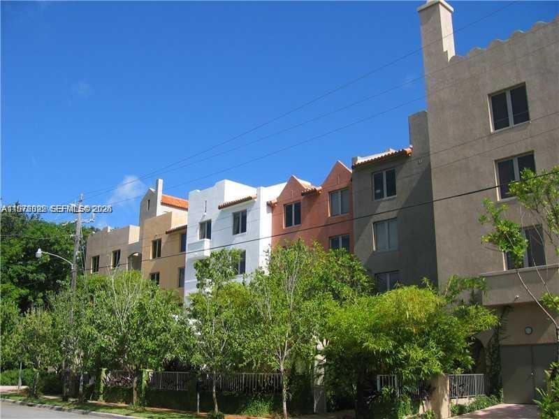 Dixie Grove Residences Co