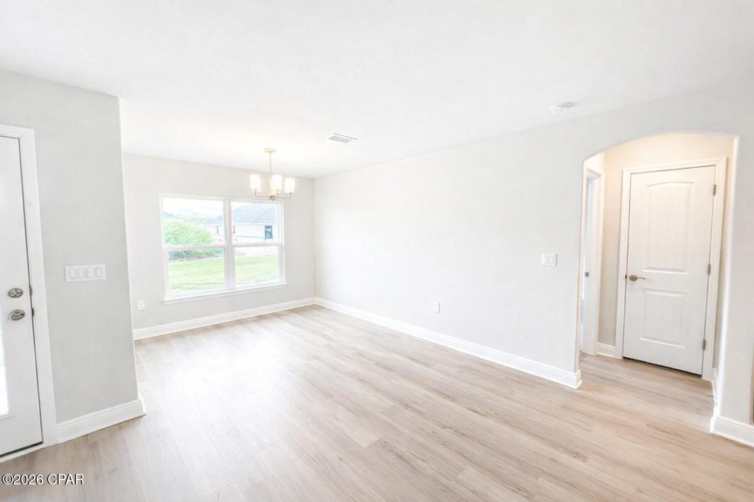 Image 5 For 3836 Redbud Way