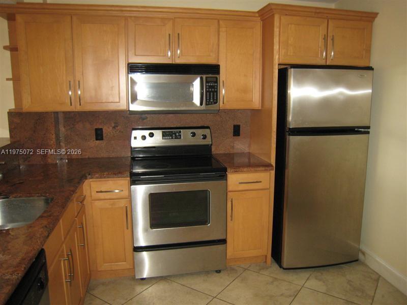 Village Of Kings Creek Co