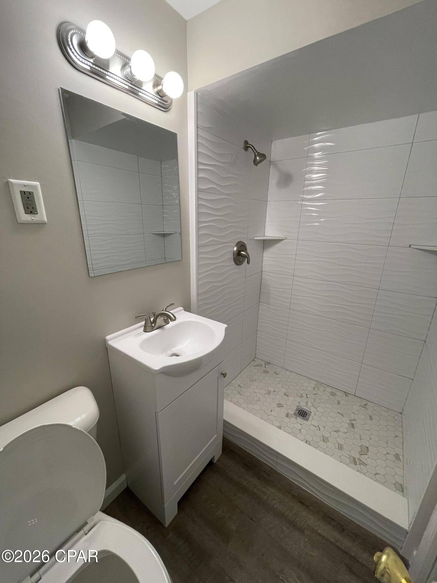 Image 5 For 1113 Mckenzie Avenue B