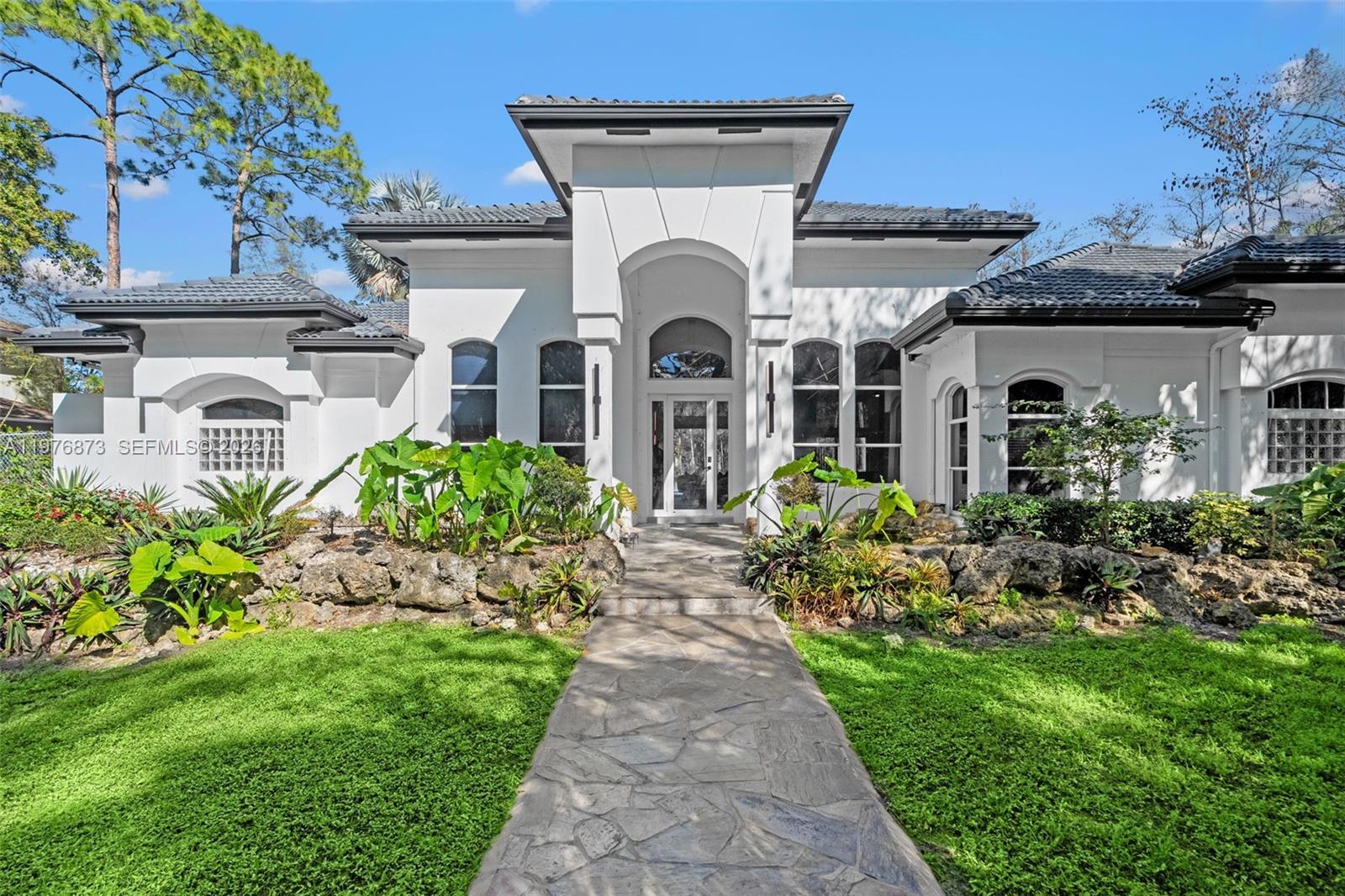 5952 NW 66th Ave