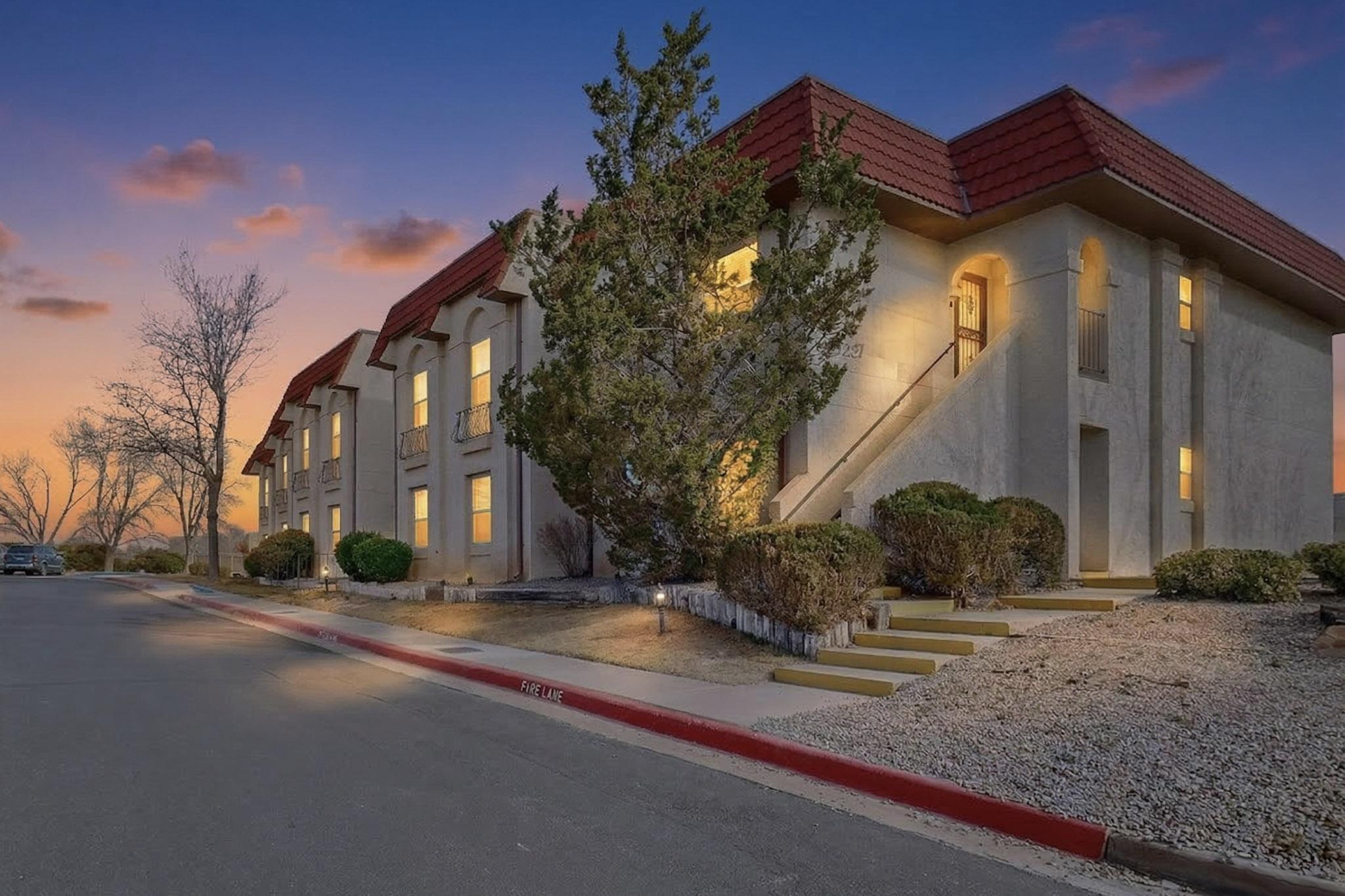 823 Country Club Drive SE APT 2E