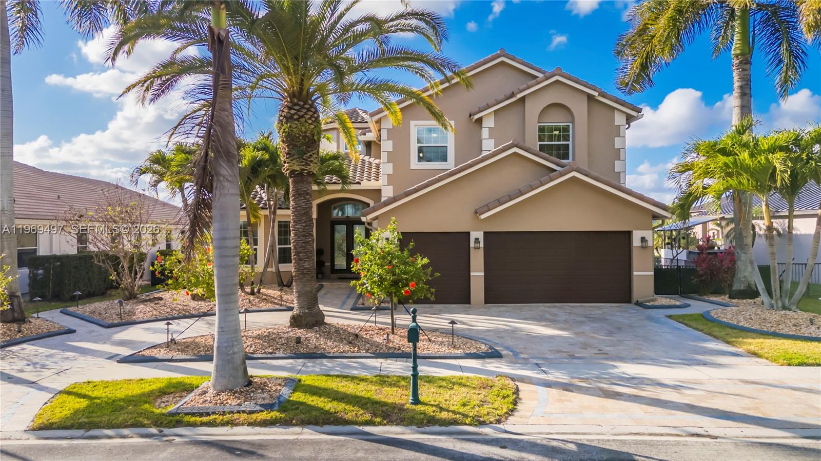 Sunset Lakes Plat One