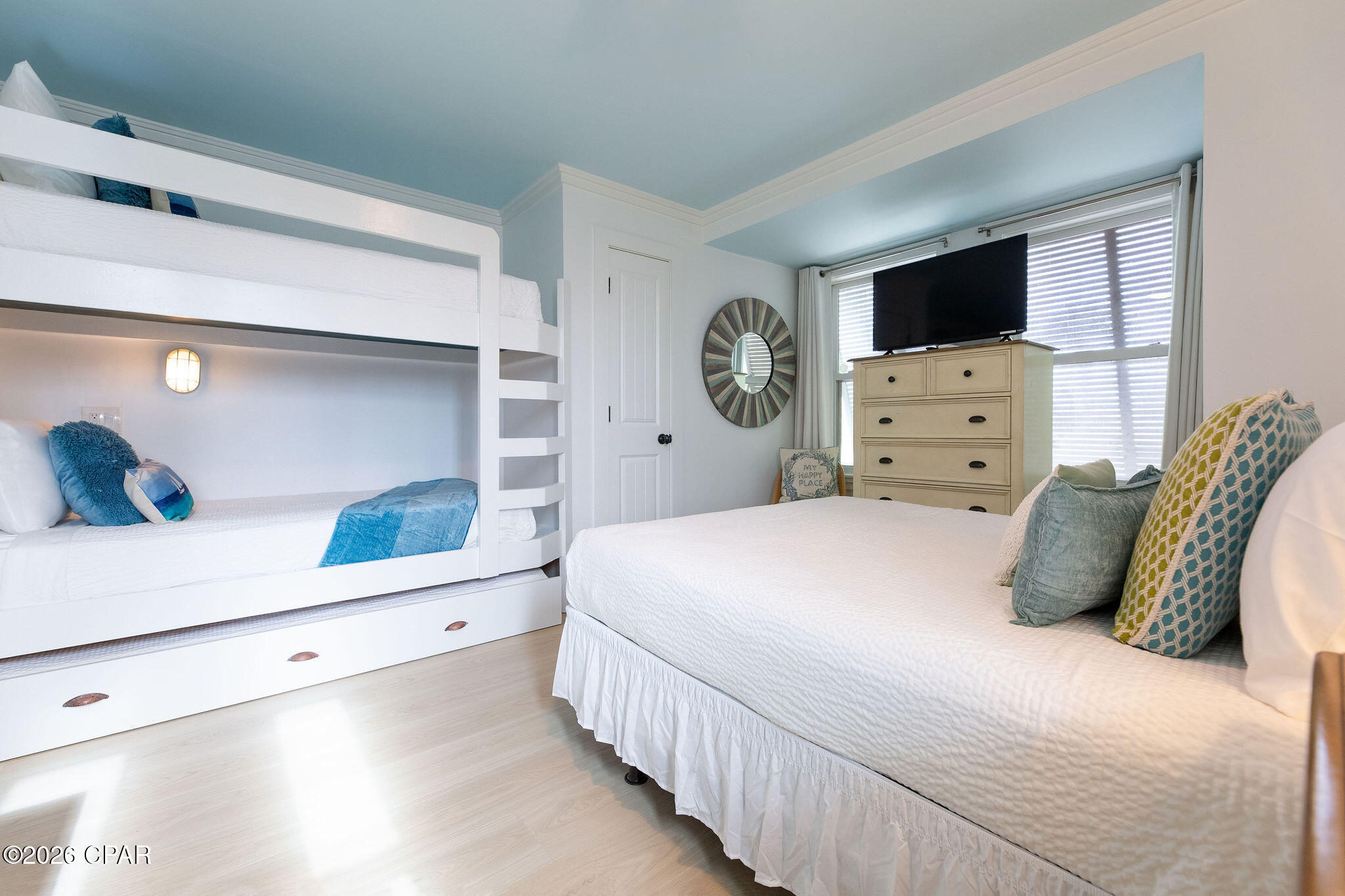 Listing photo id 26 for 5903 Gulf Drive