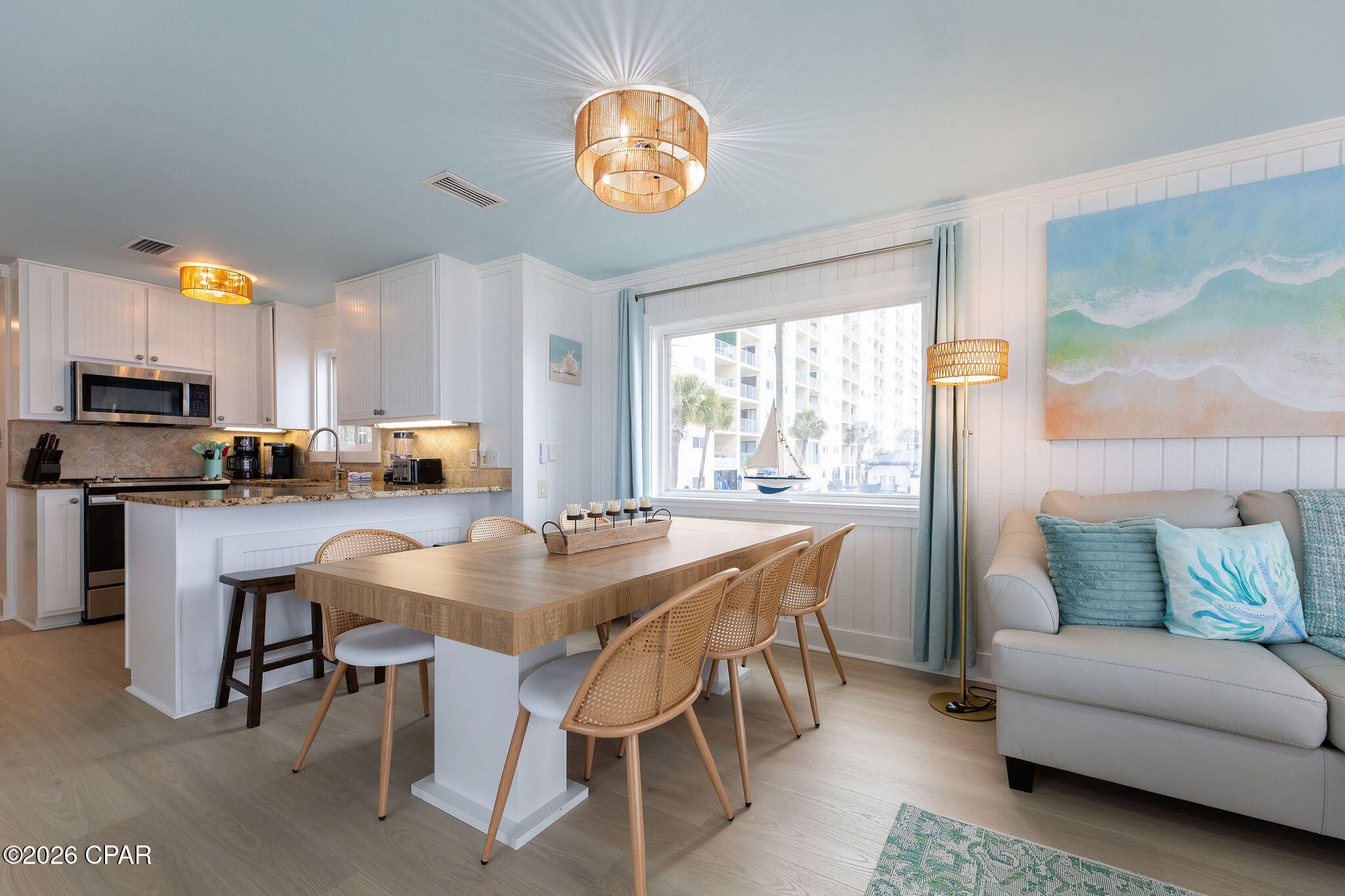 Listing photo id 9 for 5903 Gulf Drive