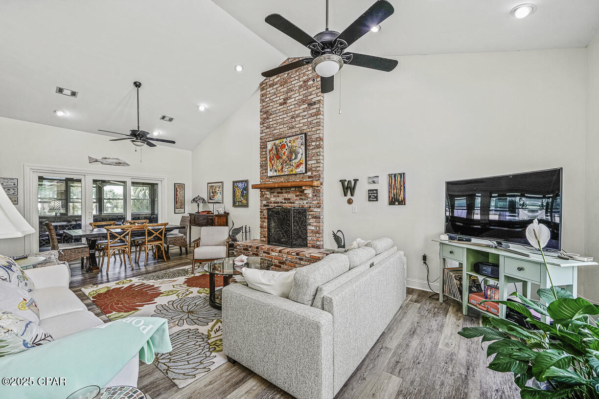 Image 2 For 201 Sea Pines Lane