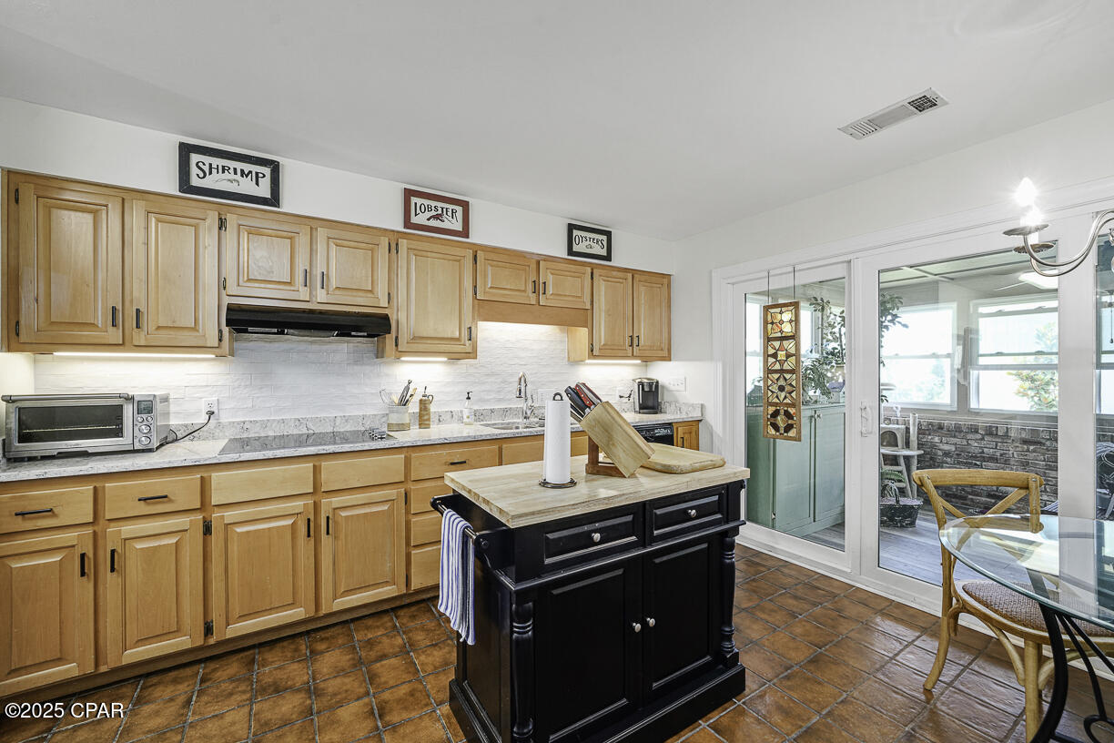 Image 8 For 201 Sea Pines Lane