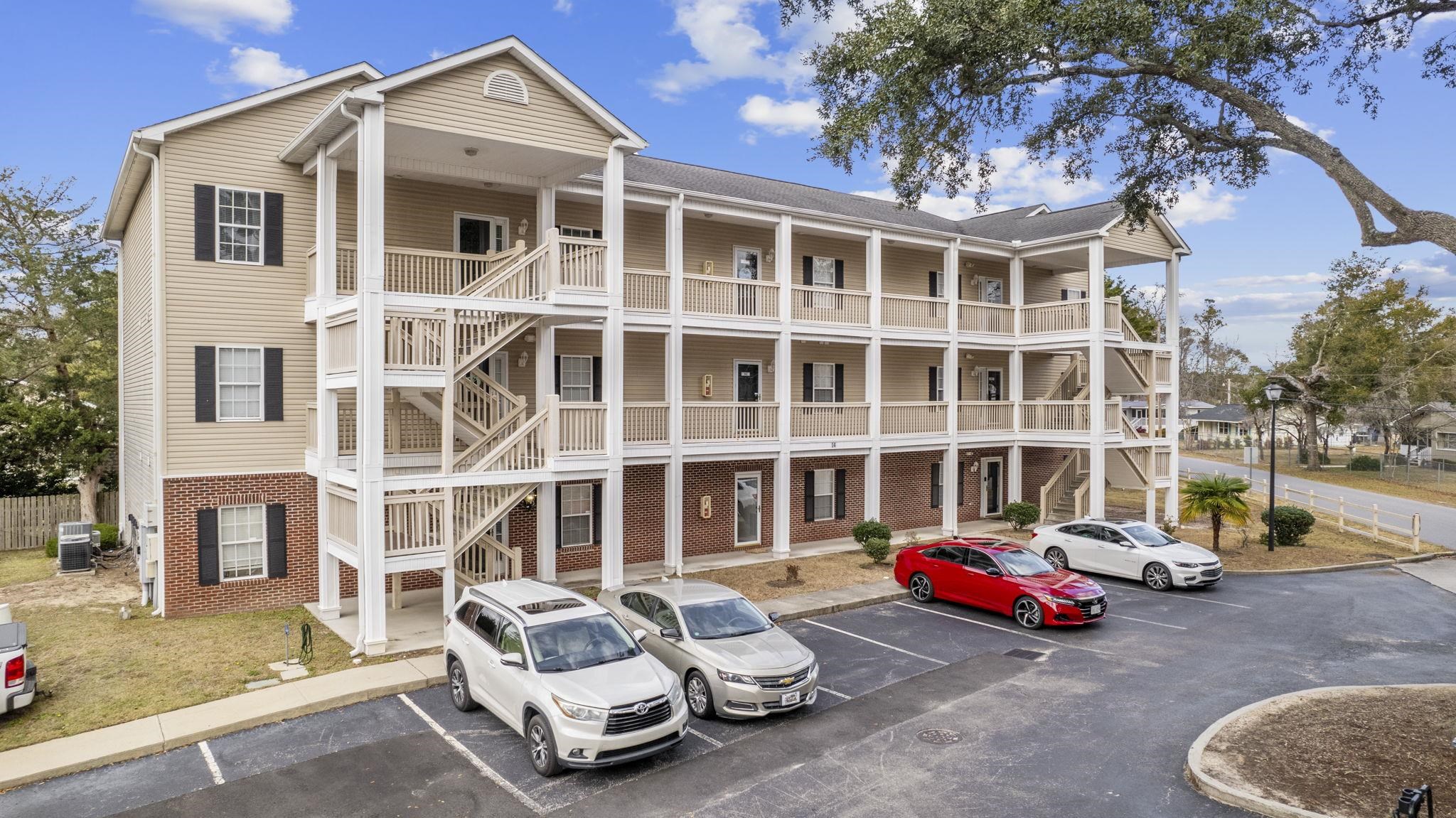 1058 Sea Mountain Hwy. UNIT 14-302 North Myrtle Beach, SC 29582