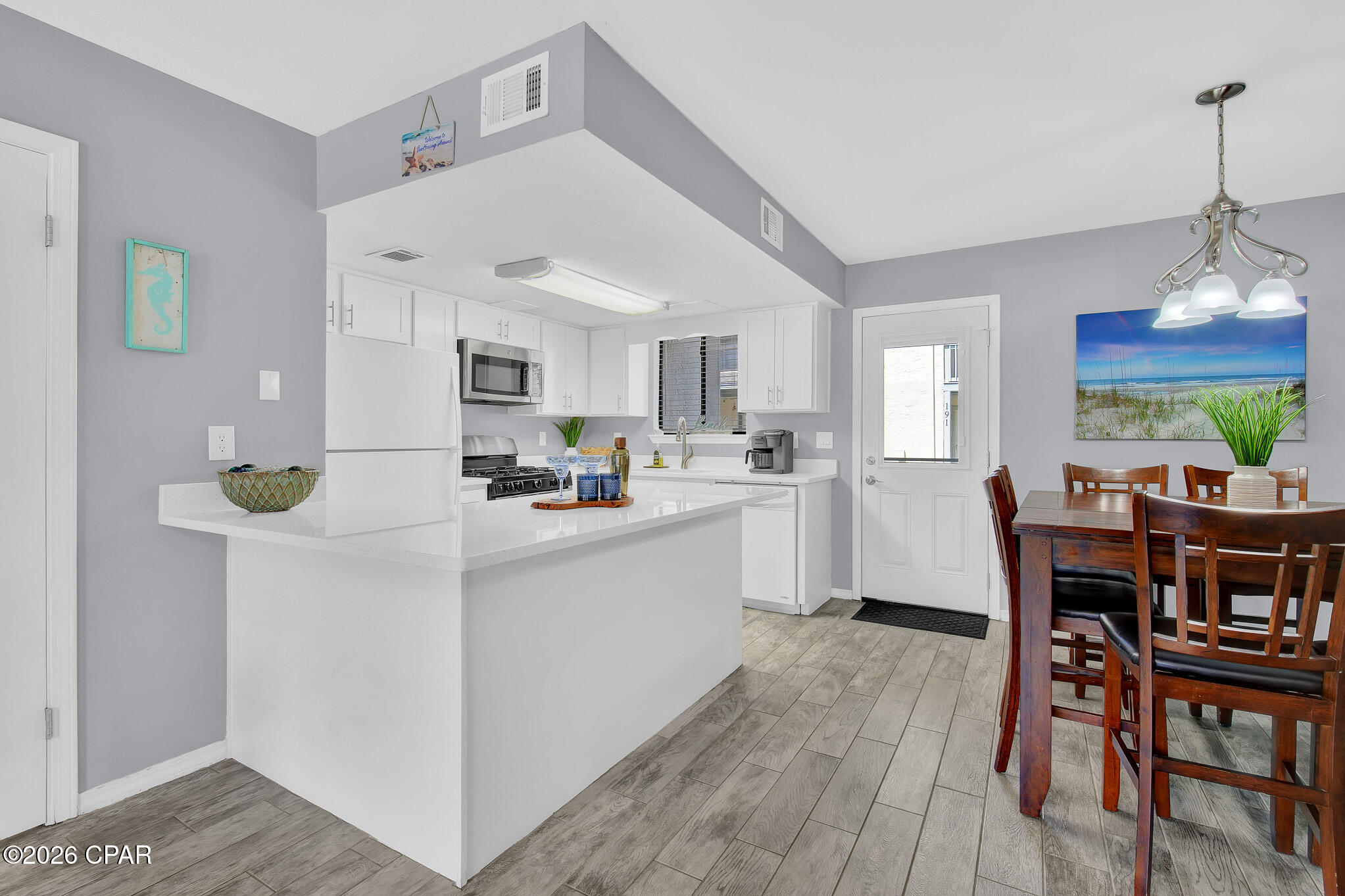 170 W Leslie Lane, Panama City Beach, FL 32407 thumbnail, photo 2 of 31