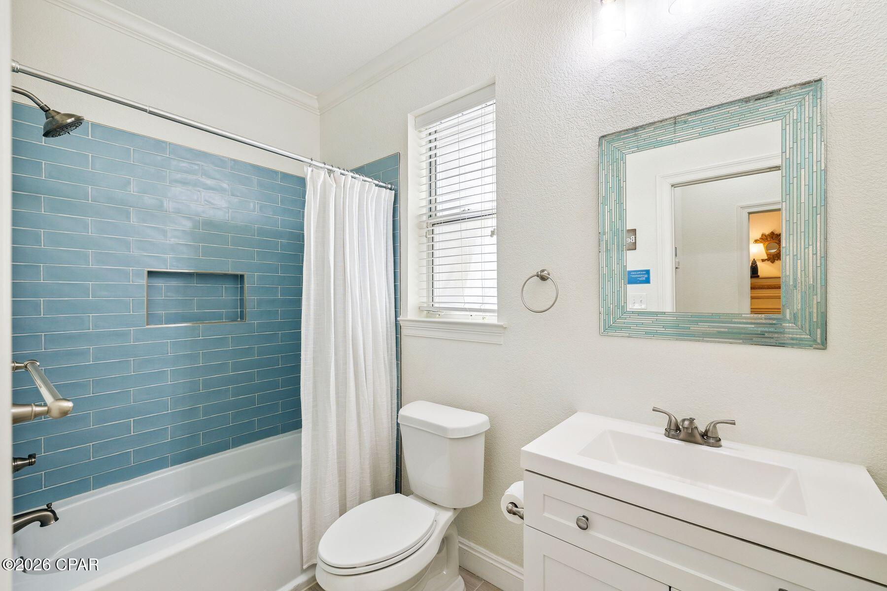 Image 13 For 4551 Village Way