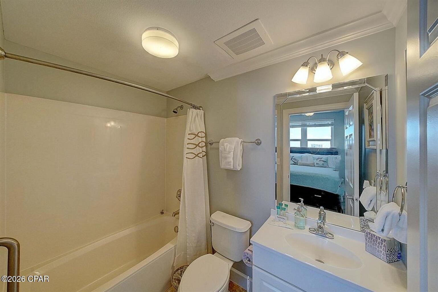 Image 21 For 14825 Front Beach Road 2011