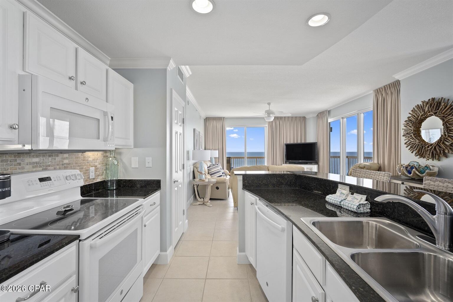 Image 7 For 14825 Front Beach Road 2011