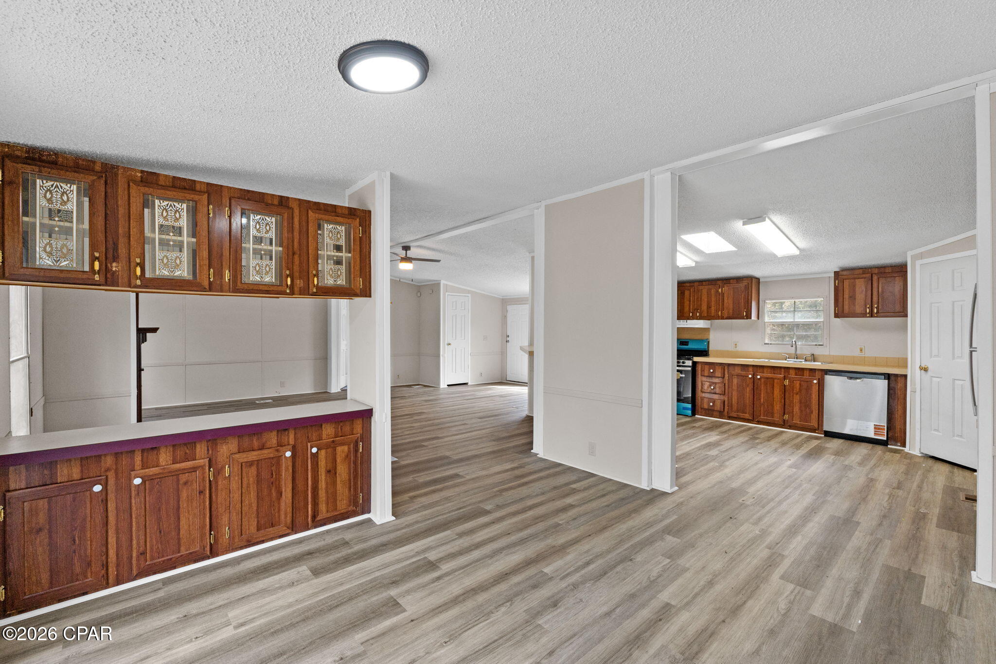 Listing photo id 14 for 4890 Logan Loop