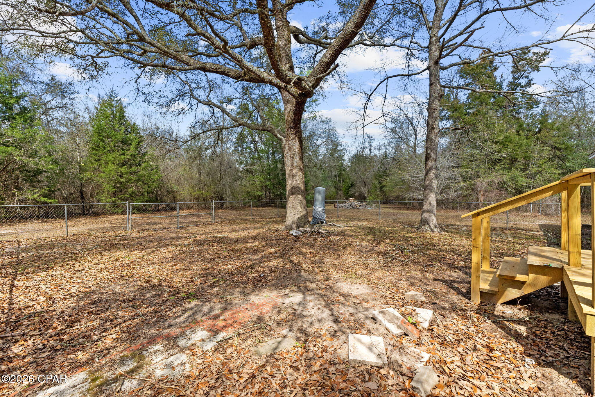 Listing photo id 33 for 4890 Logan Loop