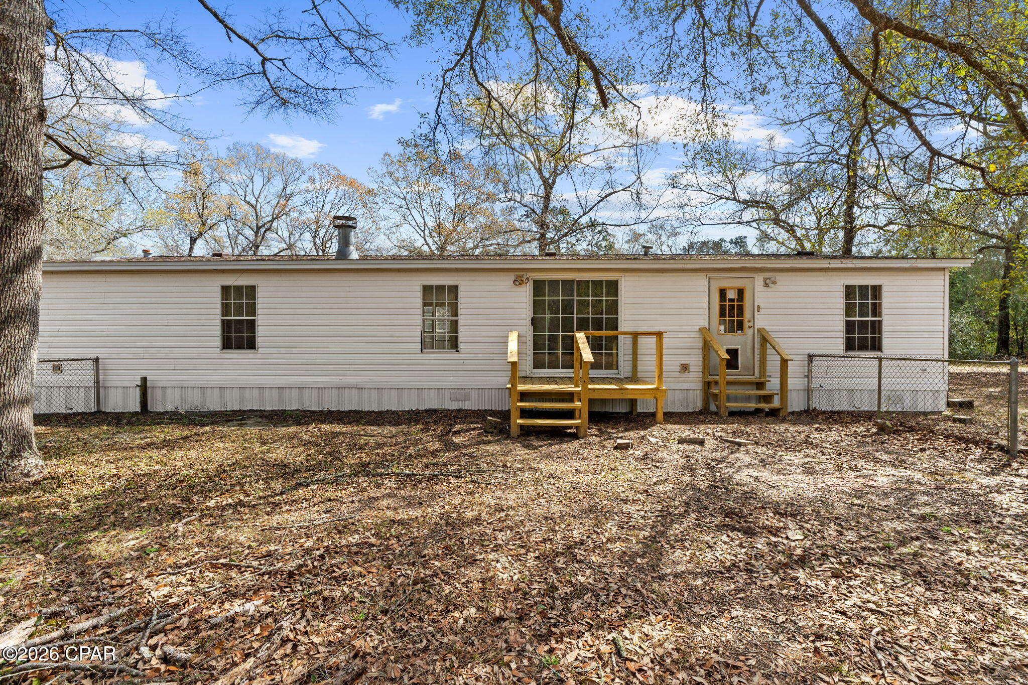 Listing photo id 34 for 4890 Logan Loop