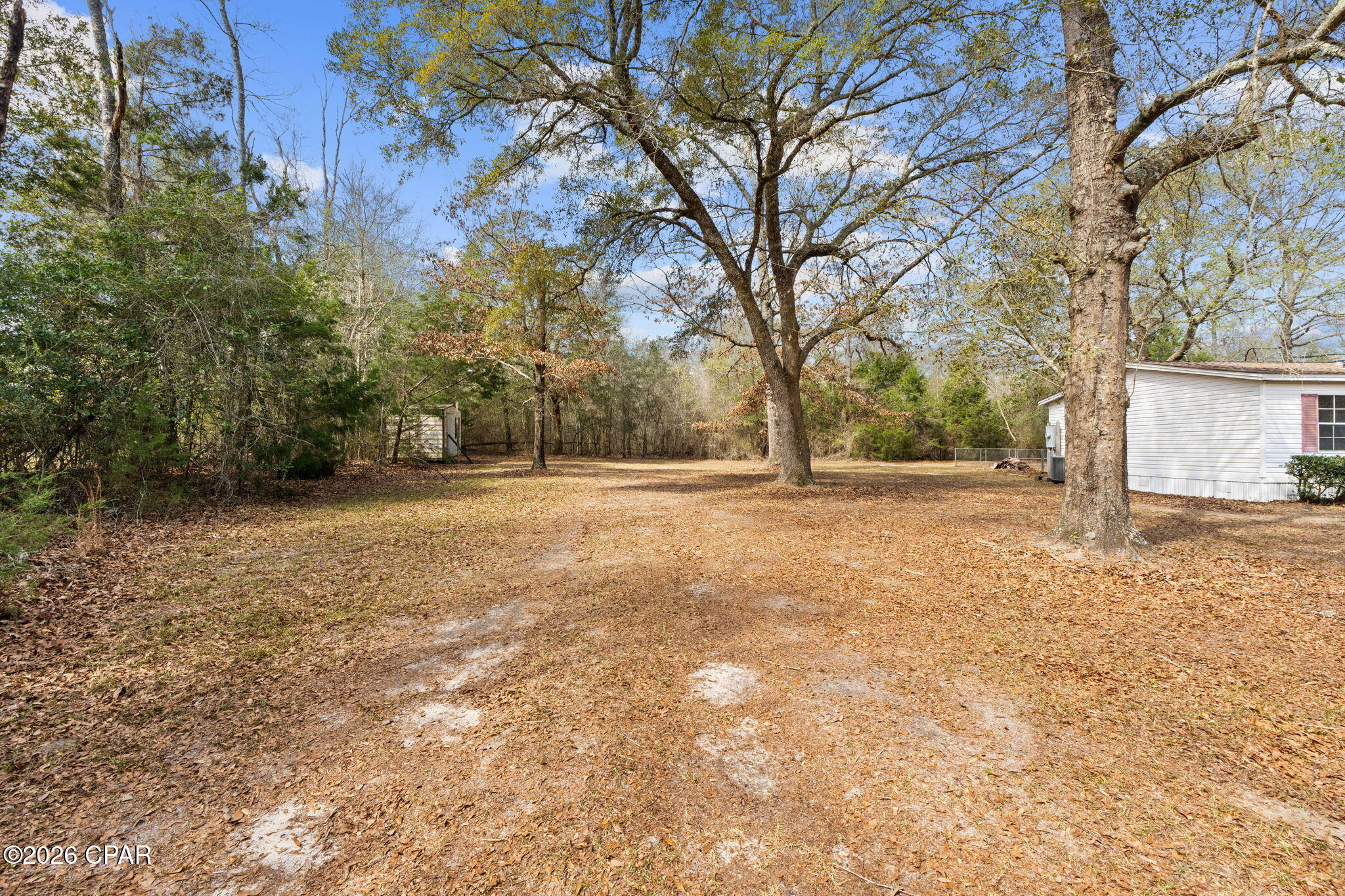 Listing photo id 37 for 4890 Logan Loop