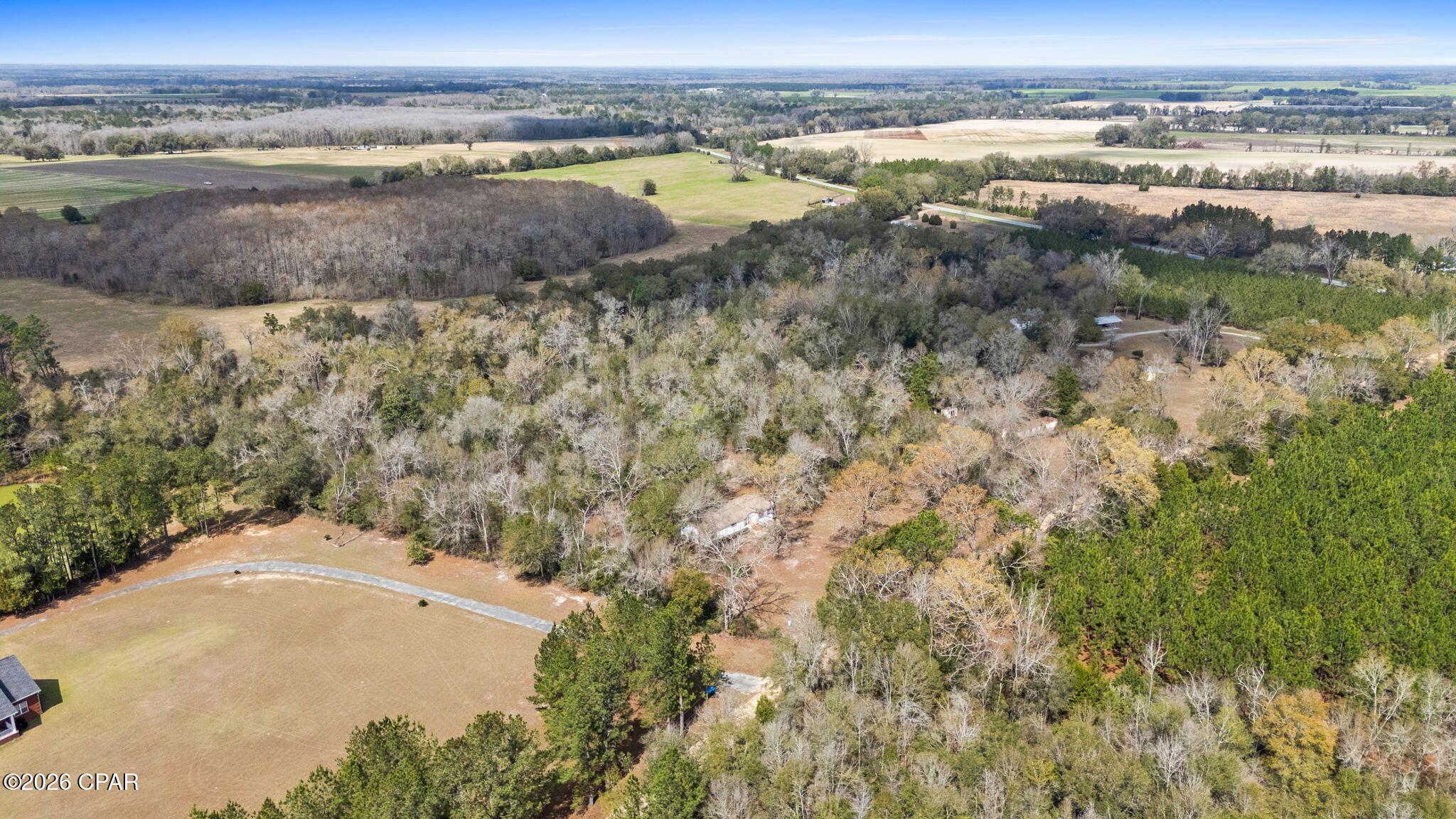 Listing photo id 40 for 4890 Logan Loop