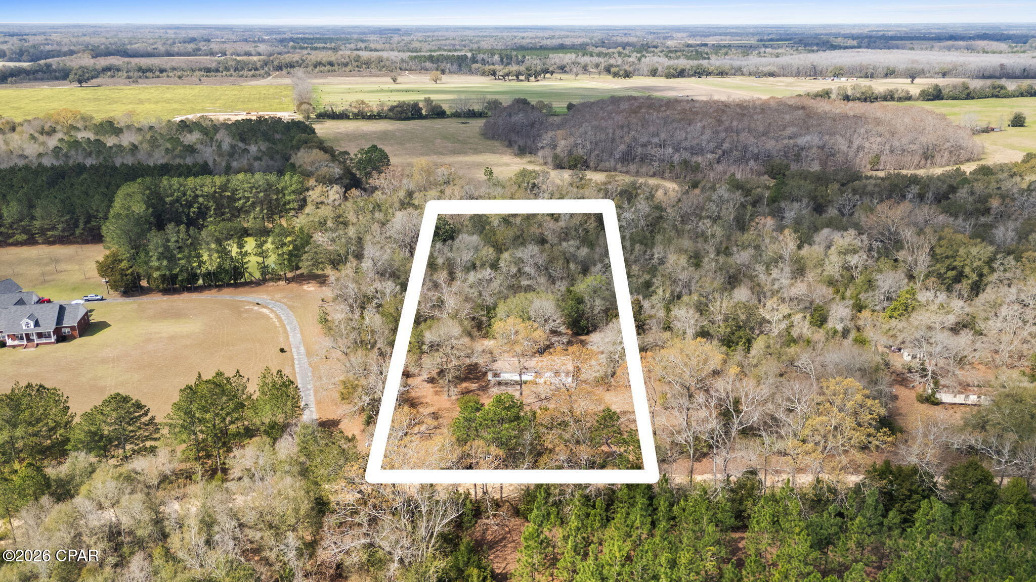 Listing photo id 5 for 4890 Logan Loop