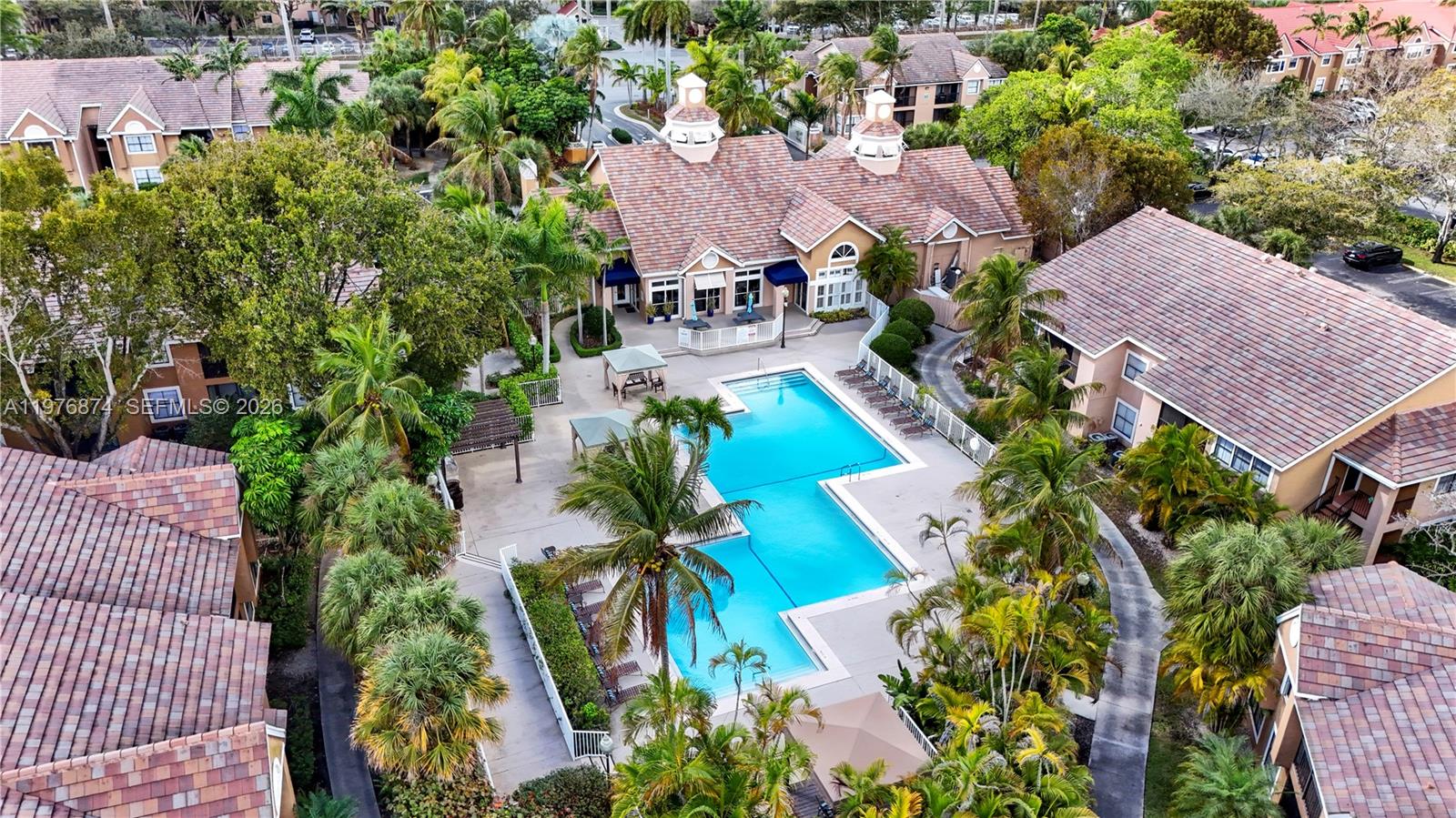 Vista Lago At The Hammock