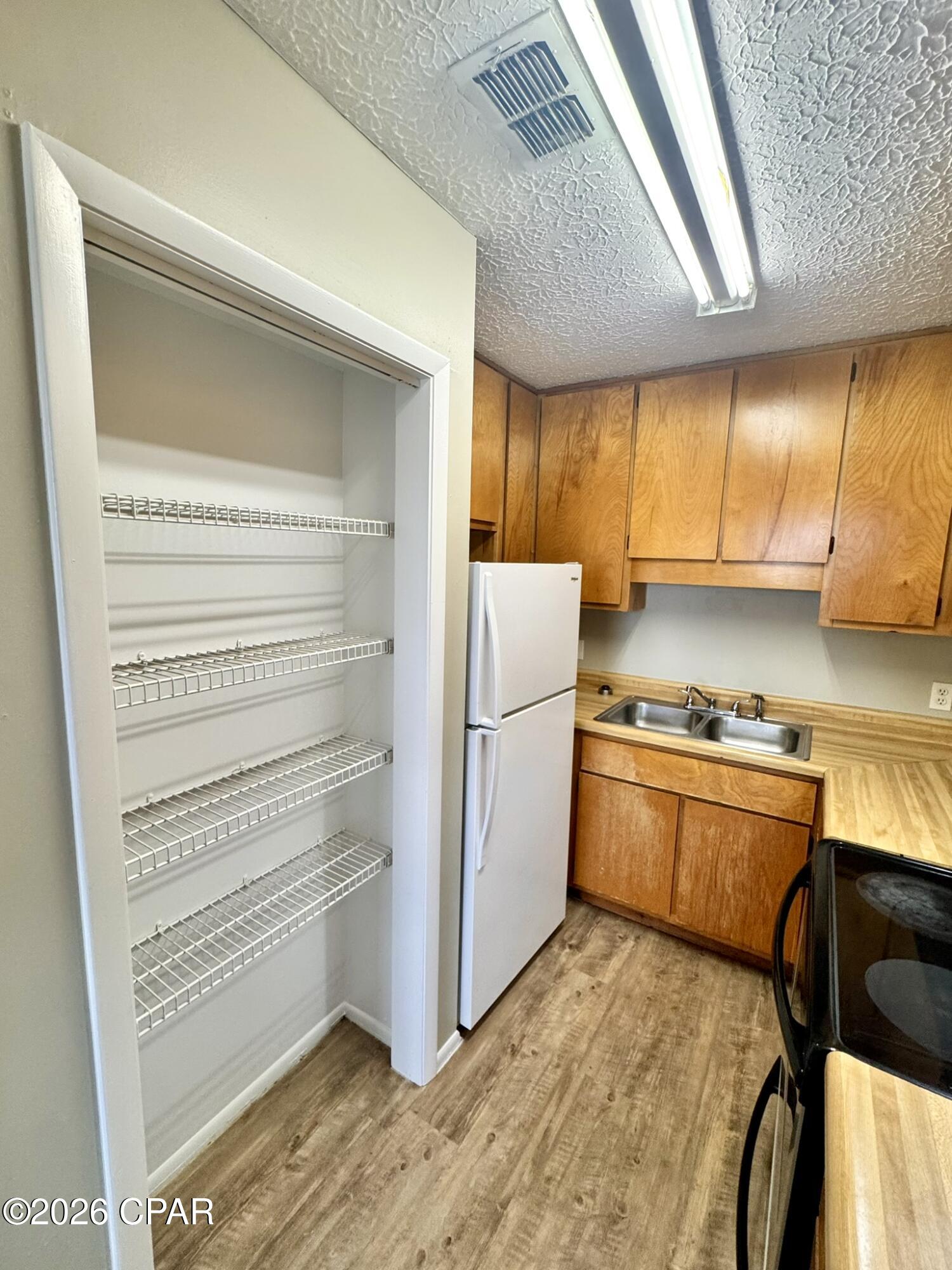 Image 11 For 7718 Fl-22  C