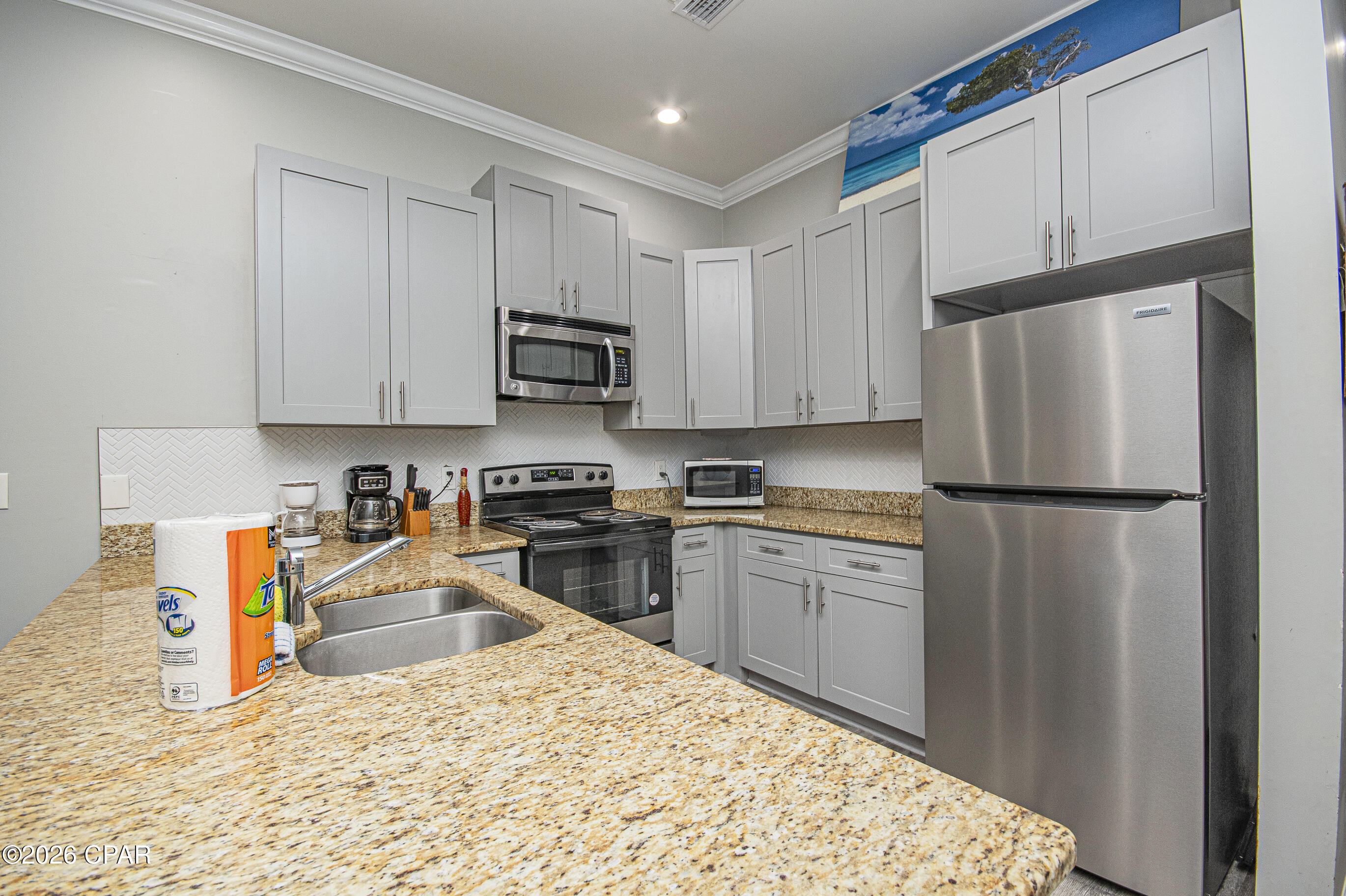 Image 14 For 17135 Front Beach Road 23