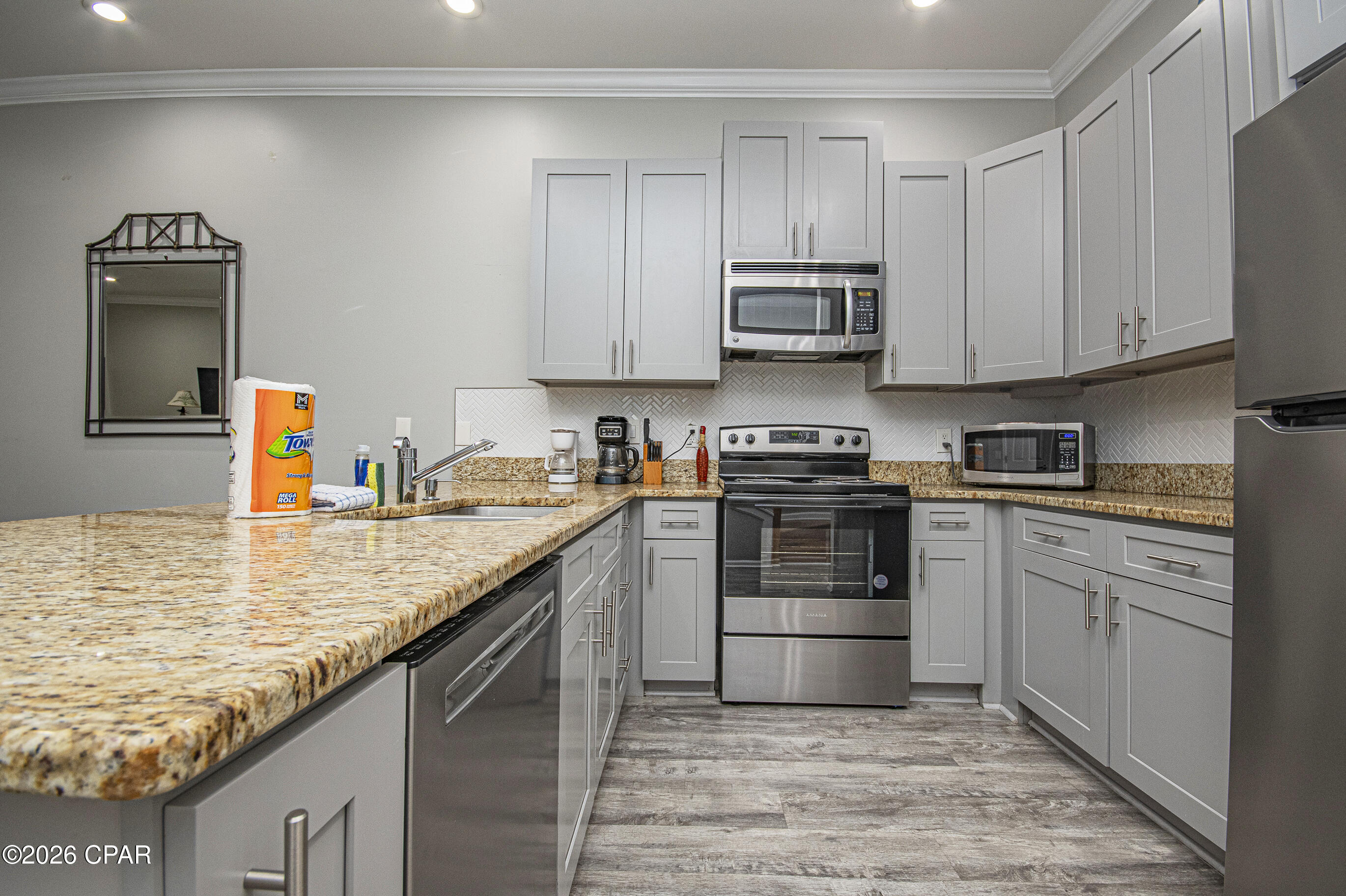 Image 15 For 17135 Front Beach Road 23