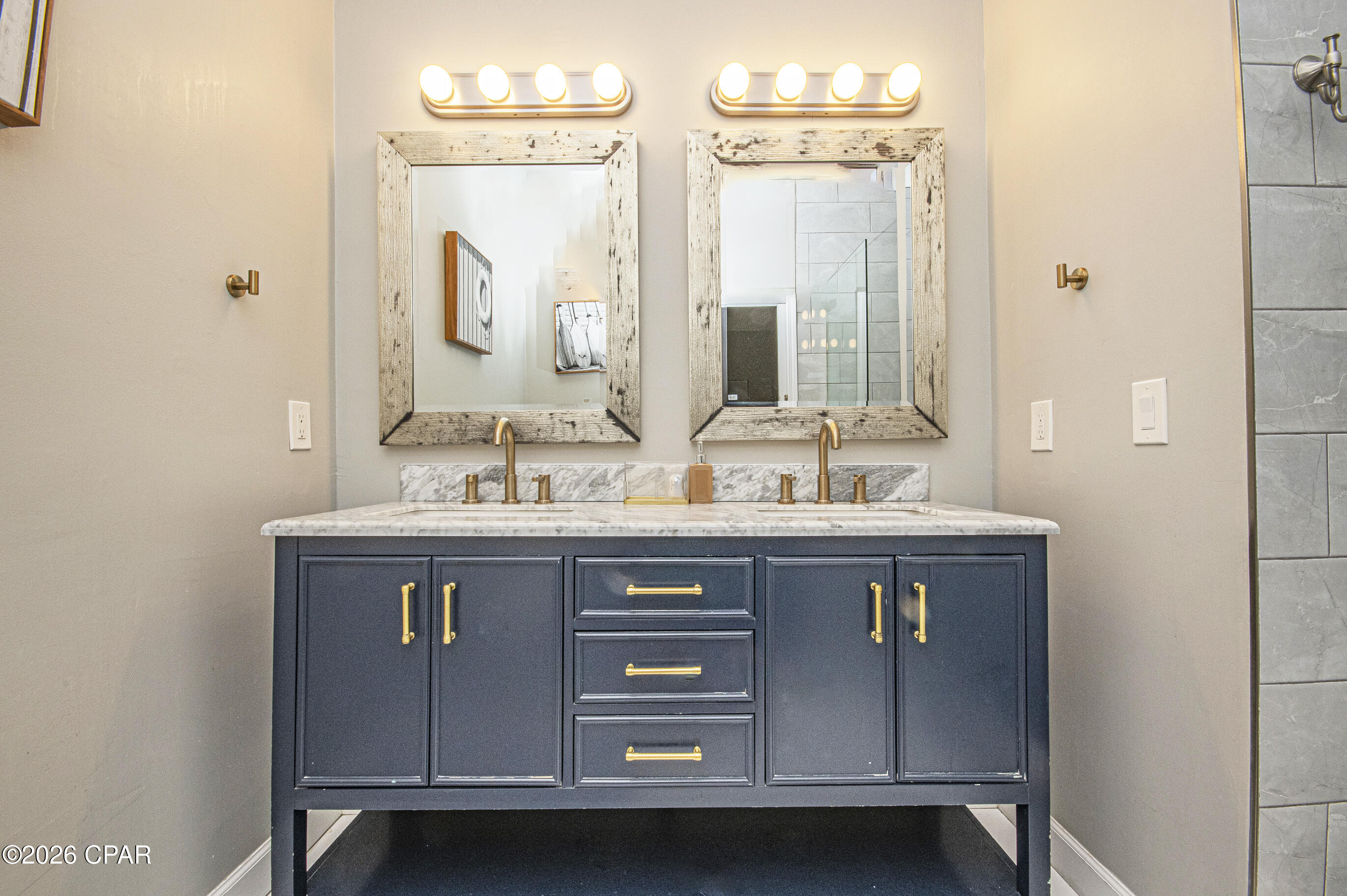 Image 20 For 17135 Front Beach Road 23