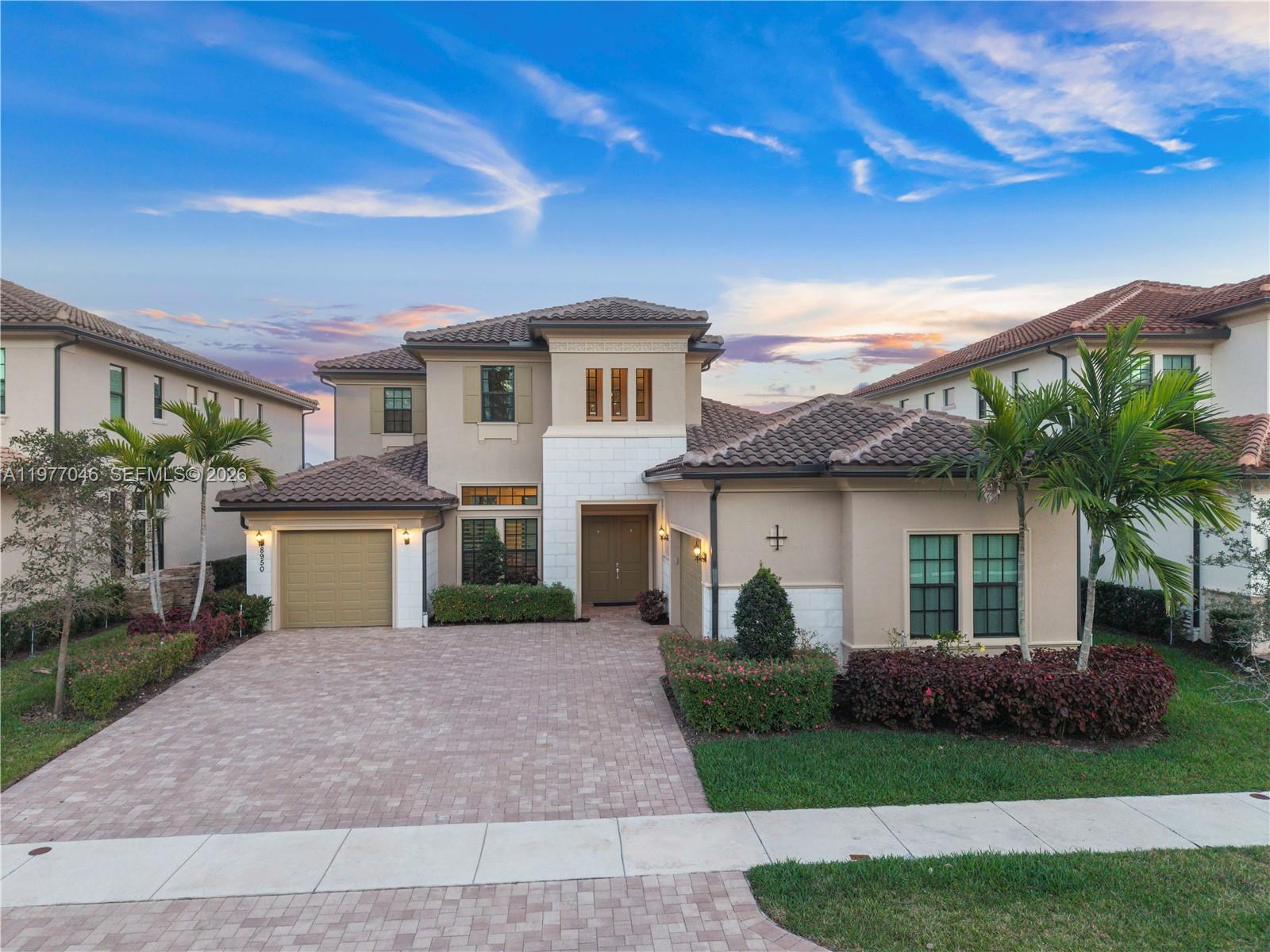 8950 W Parkland Bay Trl