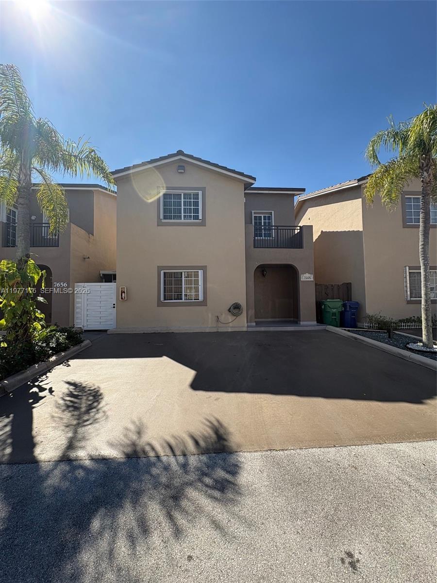 Gabriella Condo South