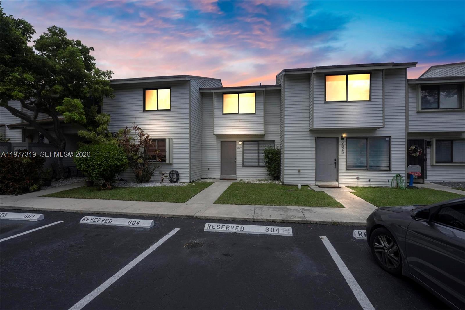 Nob Hill At Welleby Condo